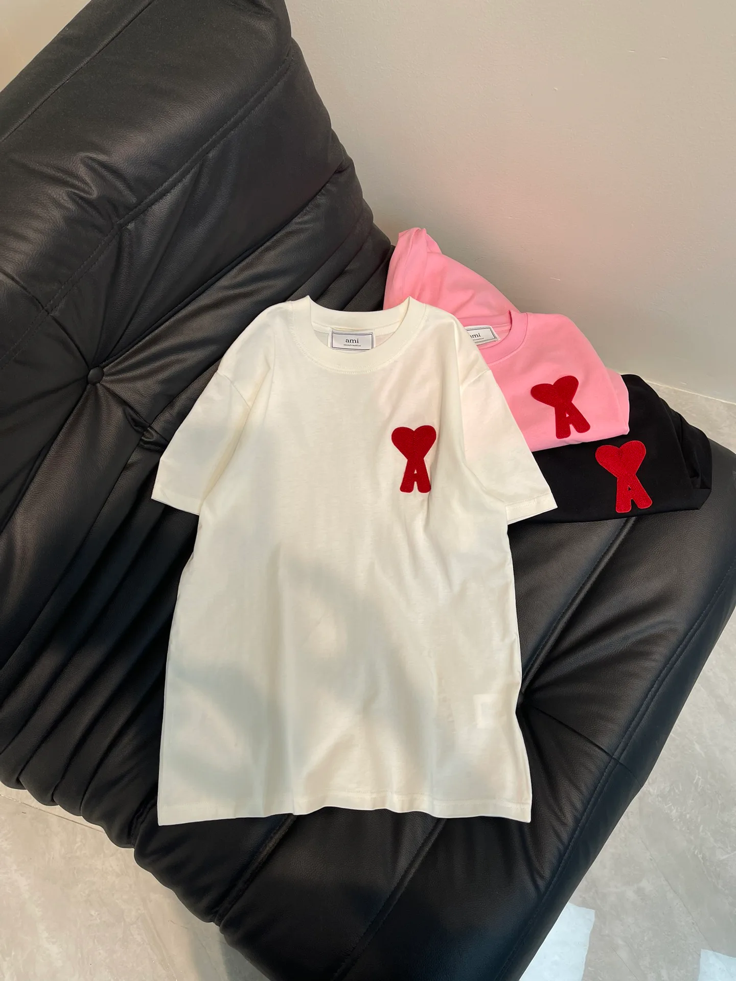 Футболки Женские Ami Paris 18019