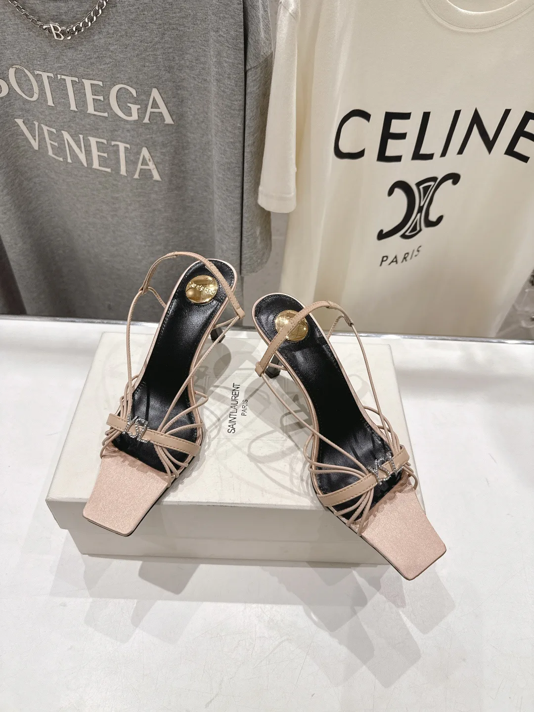 Босоножки Женские Saint Laurent 11623317