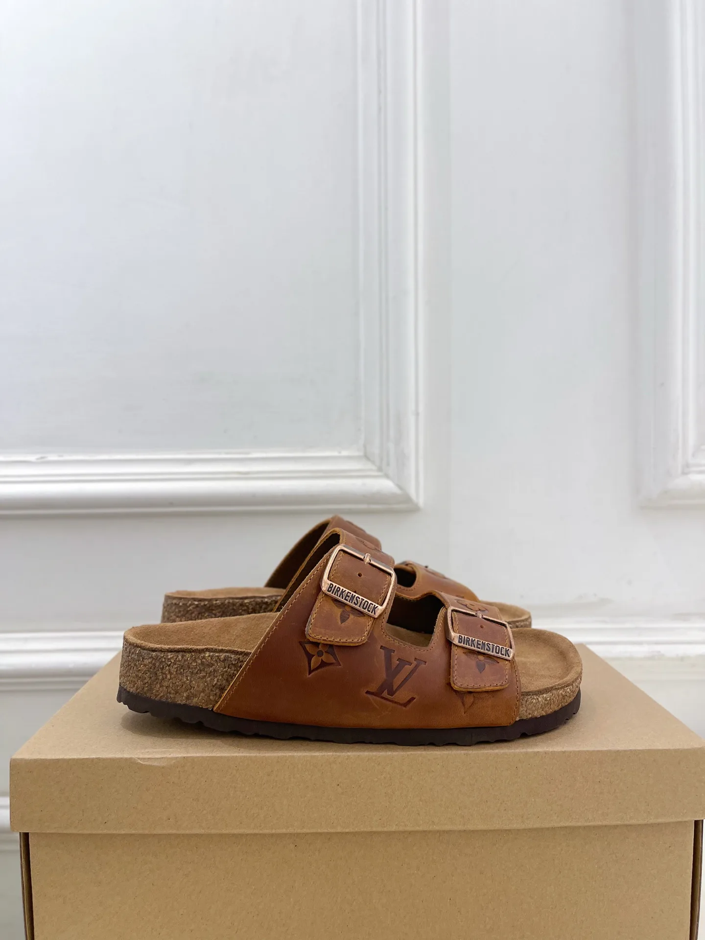 Сандалии Женские Louis Vuitton 11539491
