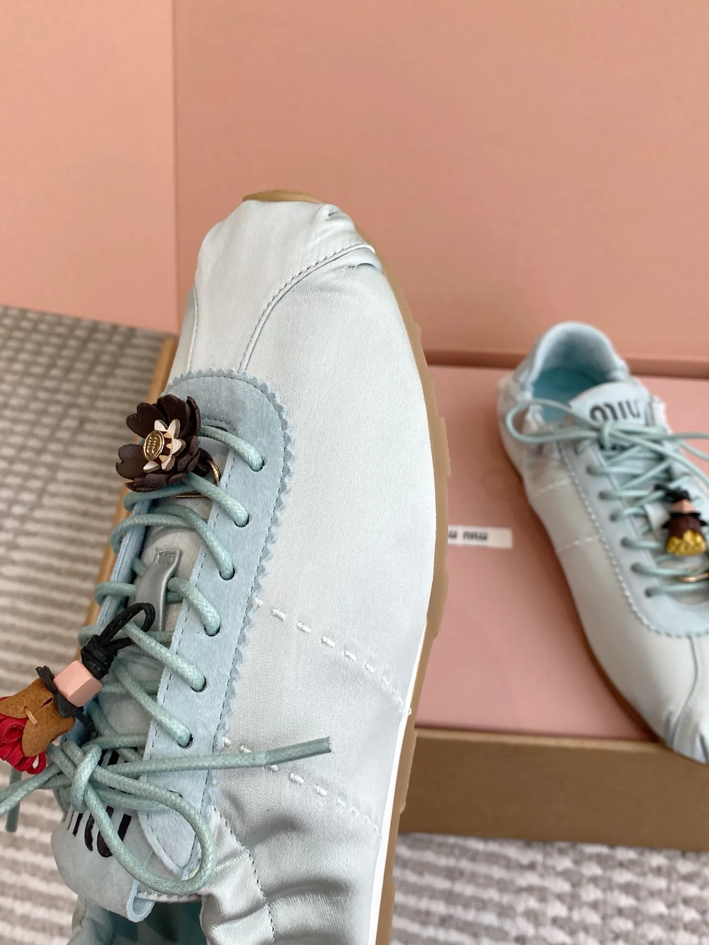 Кроссовки Женские Miu Miu 10957631