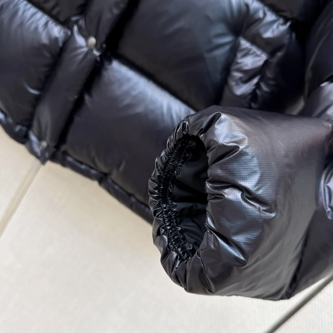 Куртки И Пуховики Женские Moncler 18690449