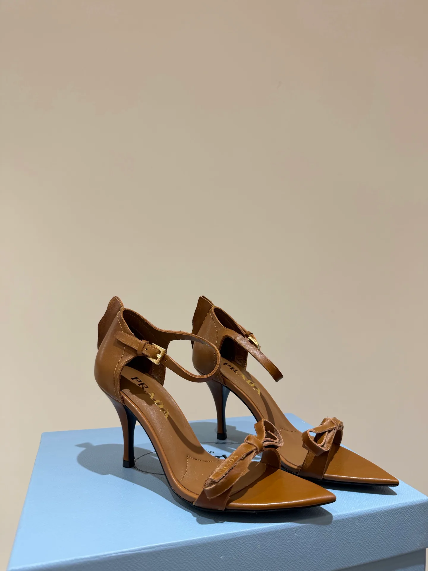 Босоножки Женские Prada 12941373