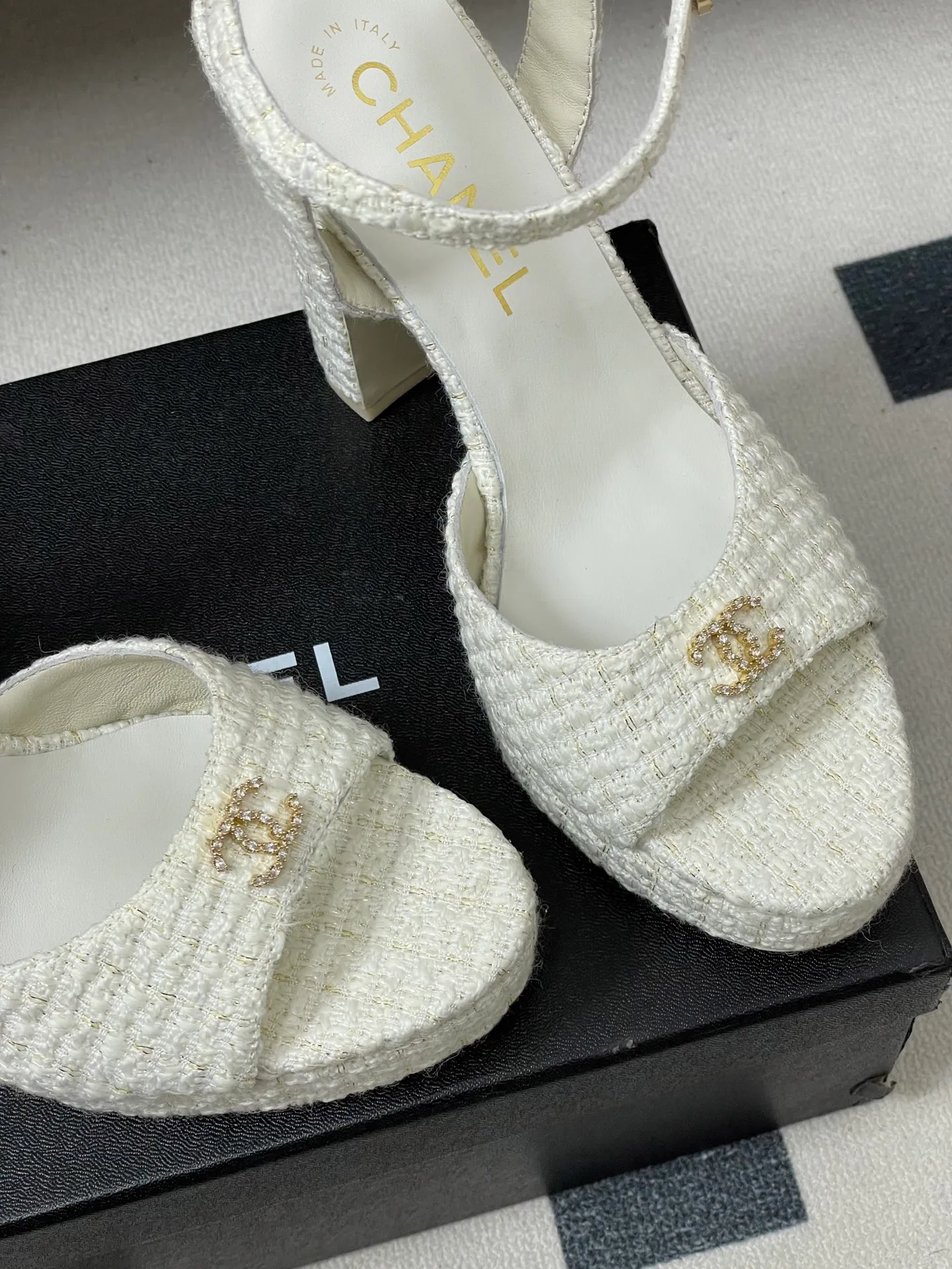 Босоножки Женские Chanel 13343876