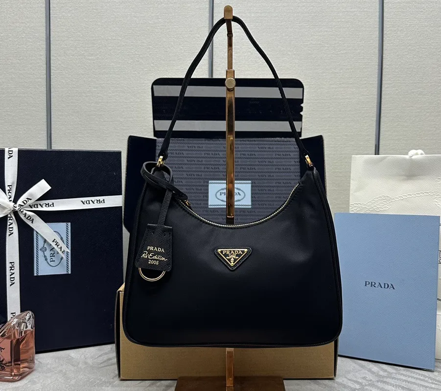 Сумки На Ремне Женские Prada 11682035