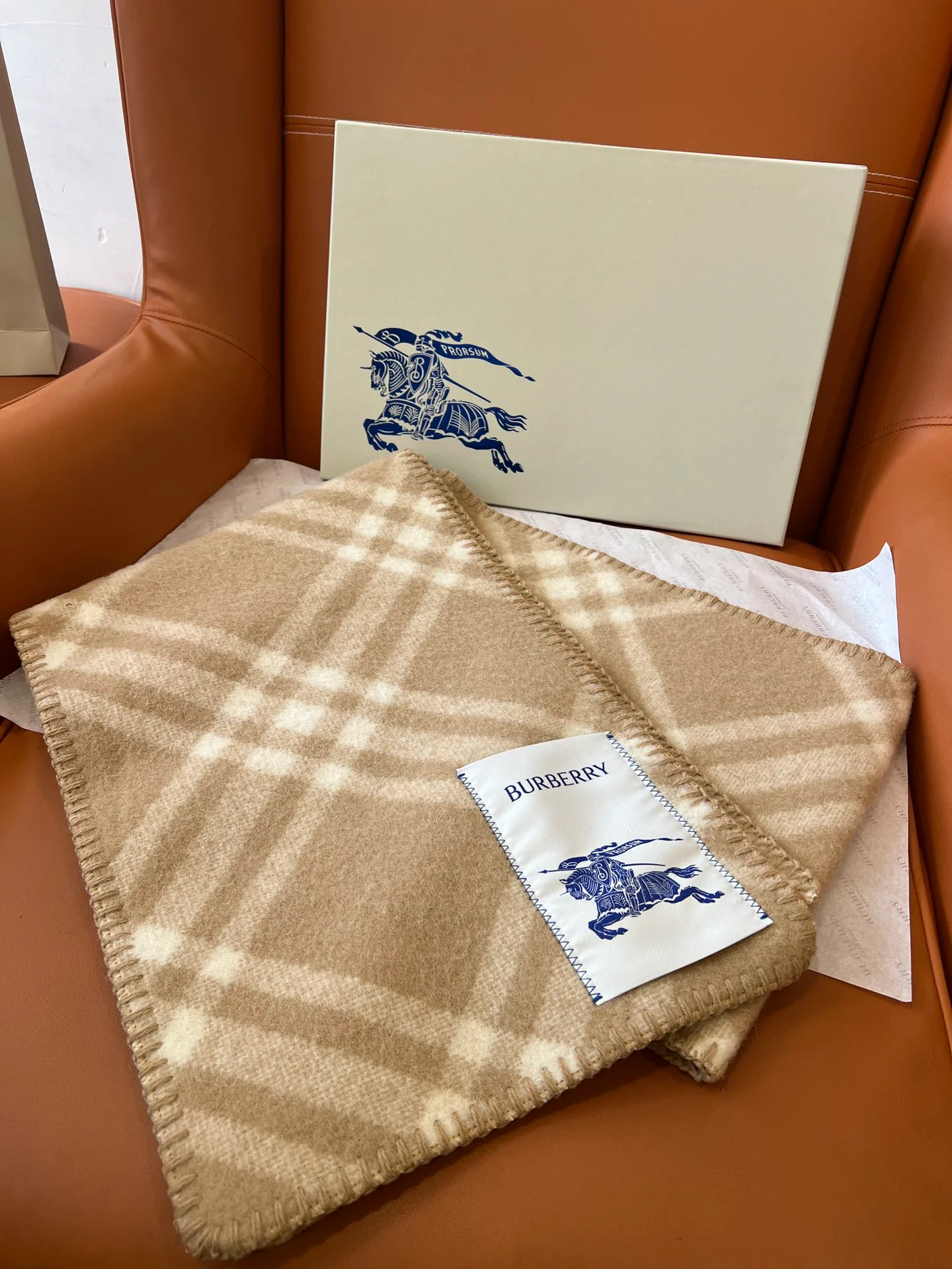 Шарфы Burberry 4518647