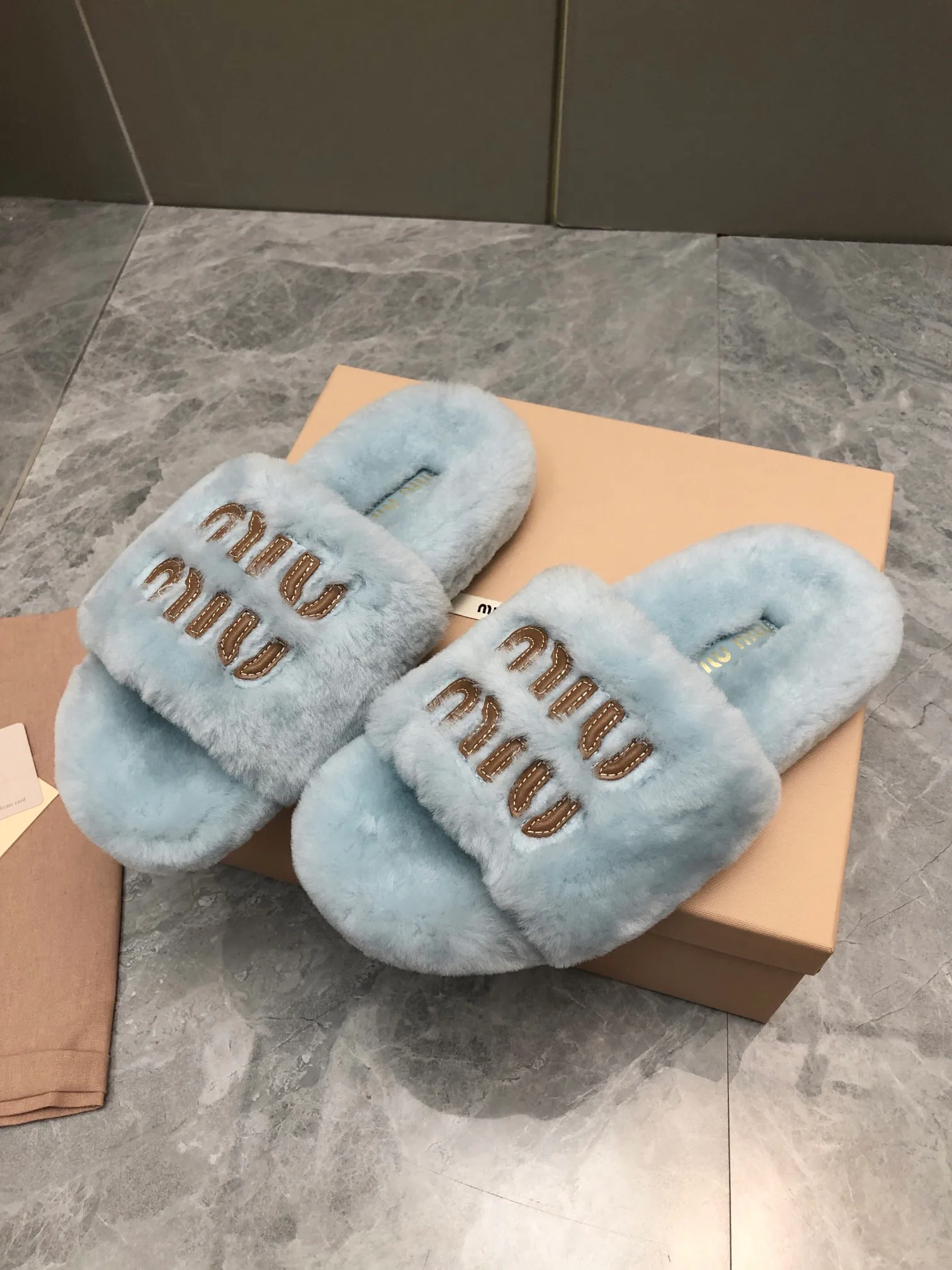 Тапочки Женские Miu Miu 18005822
