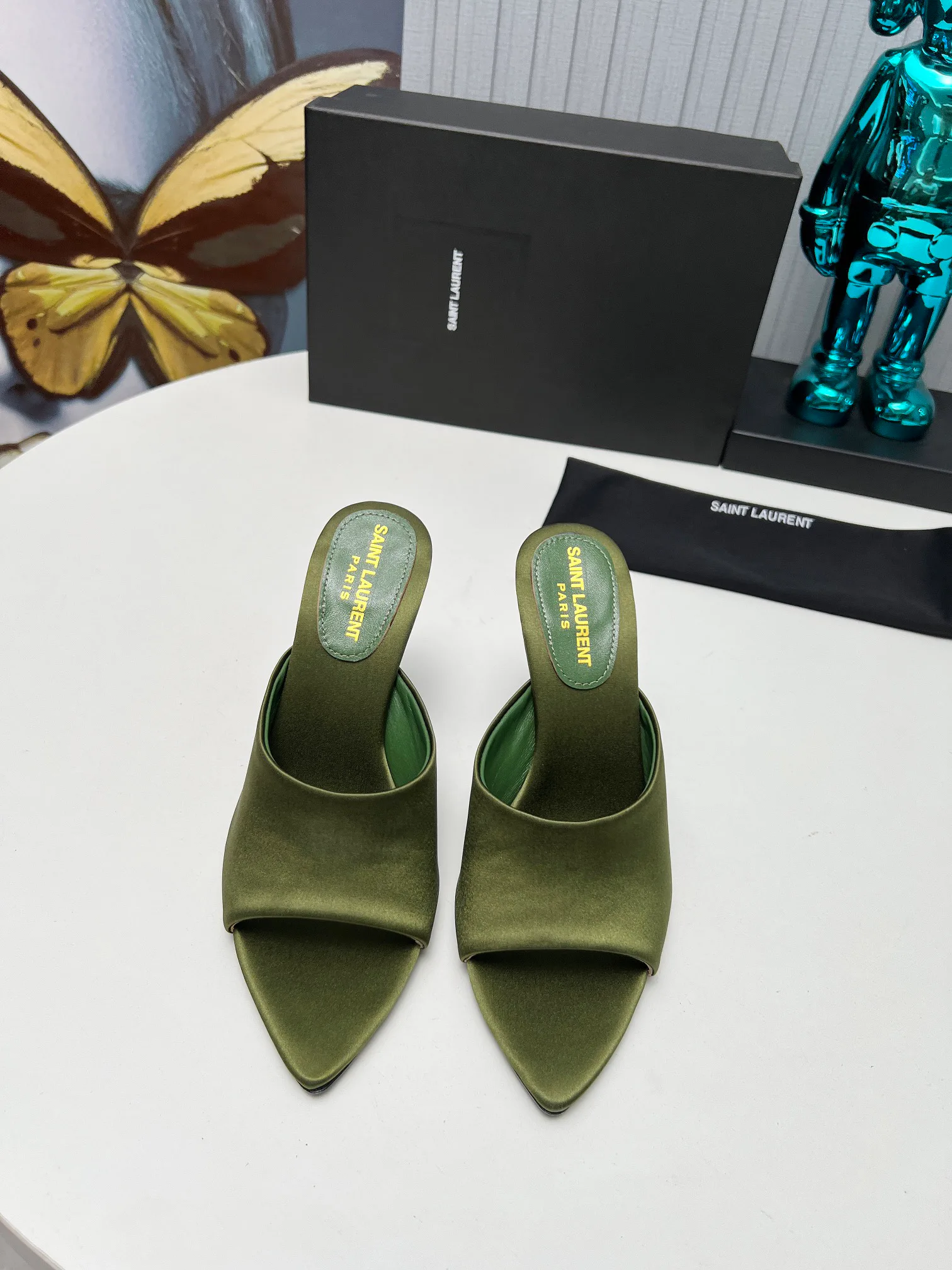 Босоножки Женские Saint Laurent 7184873