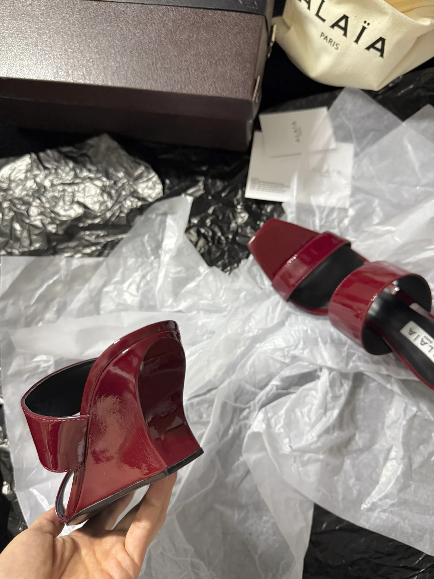 Босоножки Женские Alaia 9476159