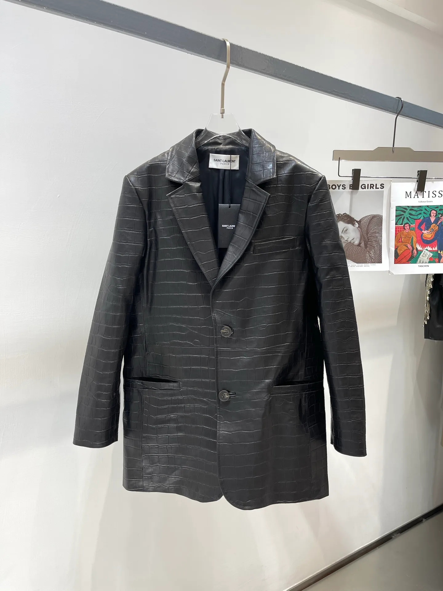 Кожаные Куртки И Дублёнки Женские Saint Laurent 12717867