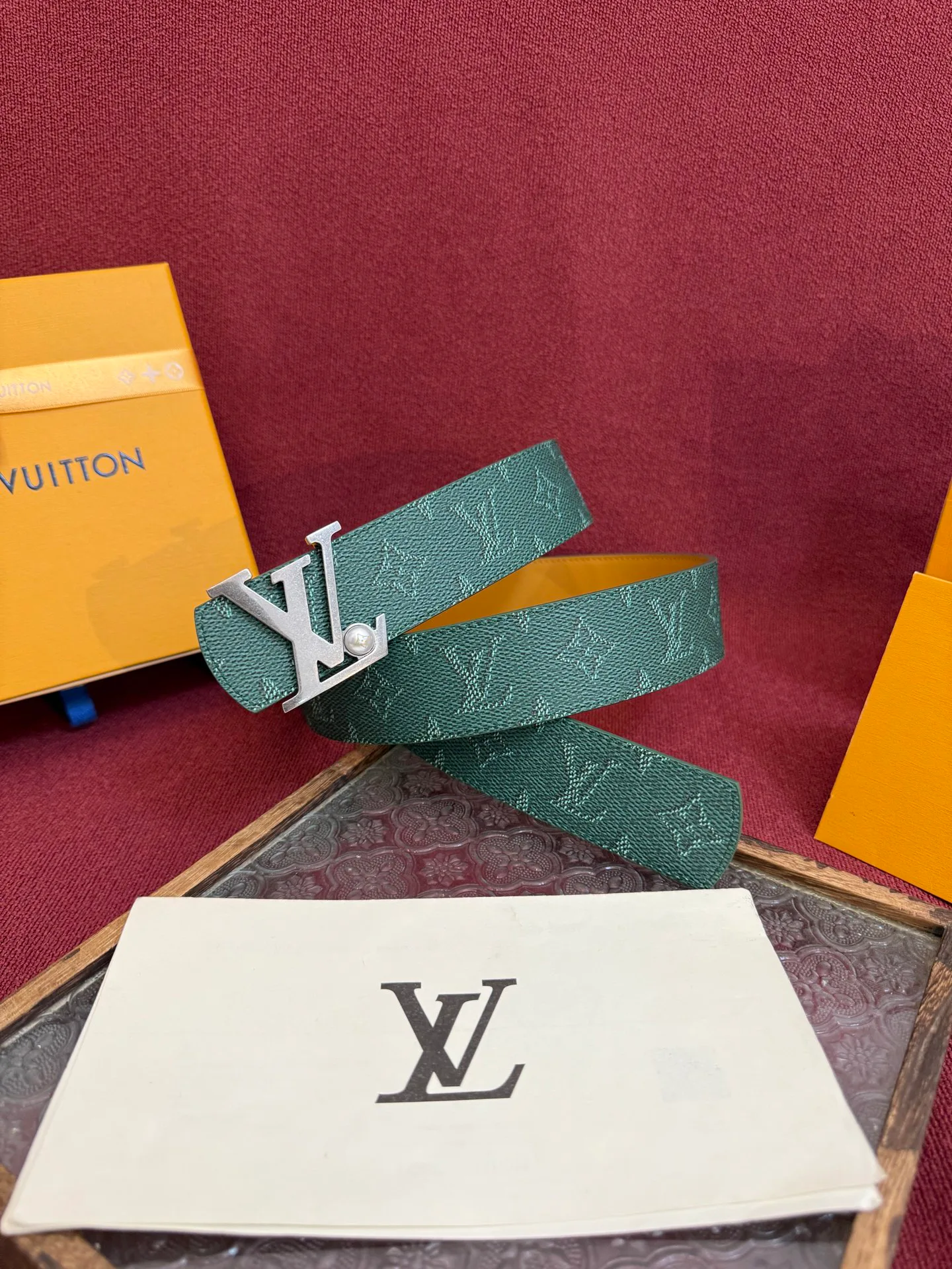 Ремни Louis Vuitton 5070290