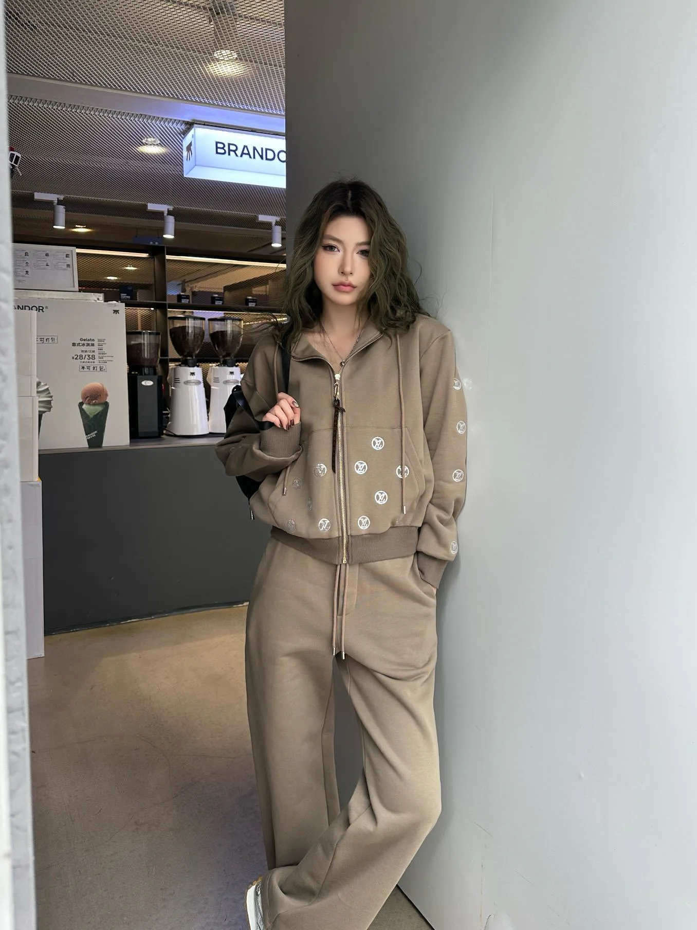 Костюмы Женские Louis Vuitton 1896718