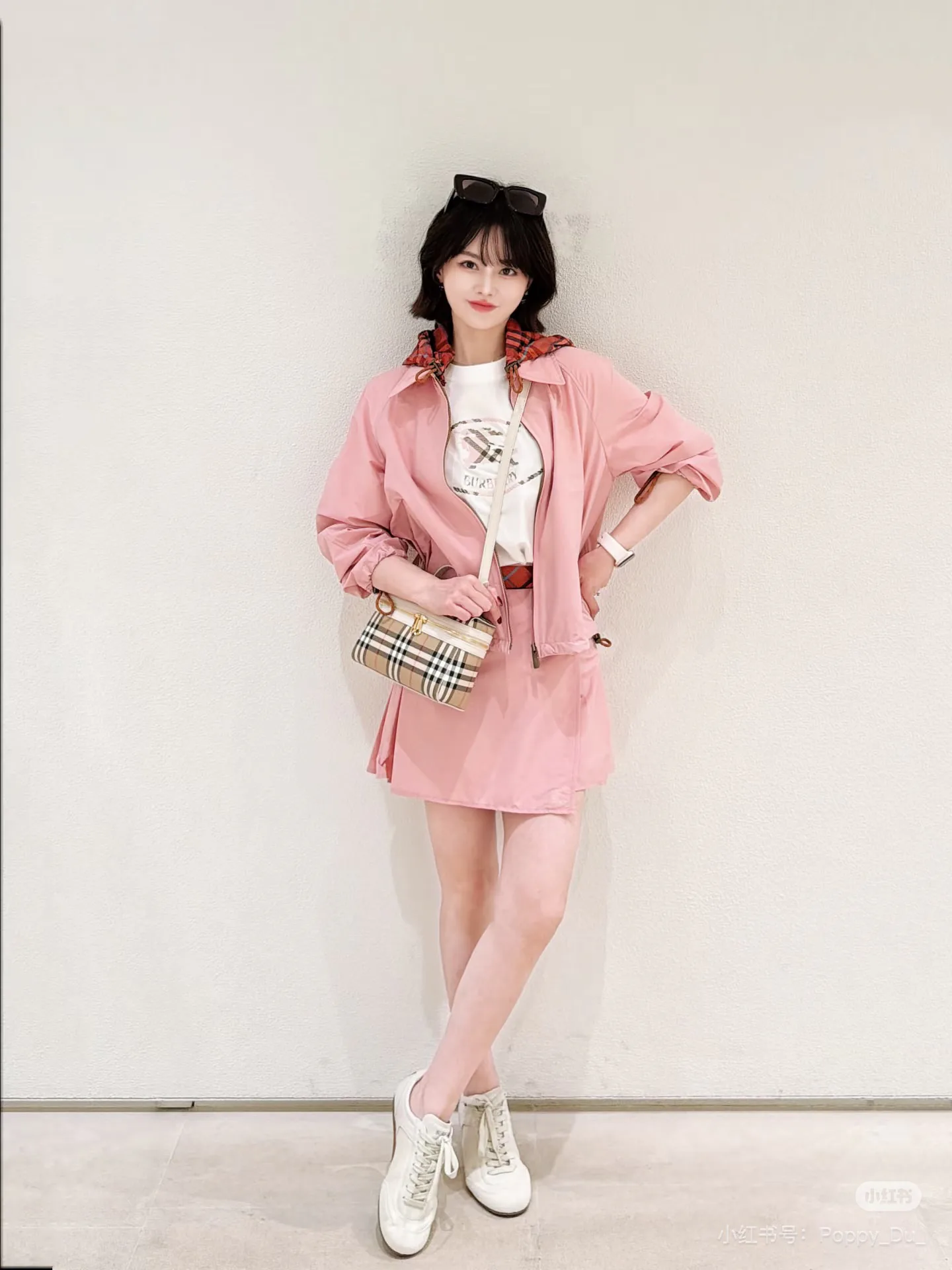 Куртки И Пуховики Женские Burberry 11747244