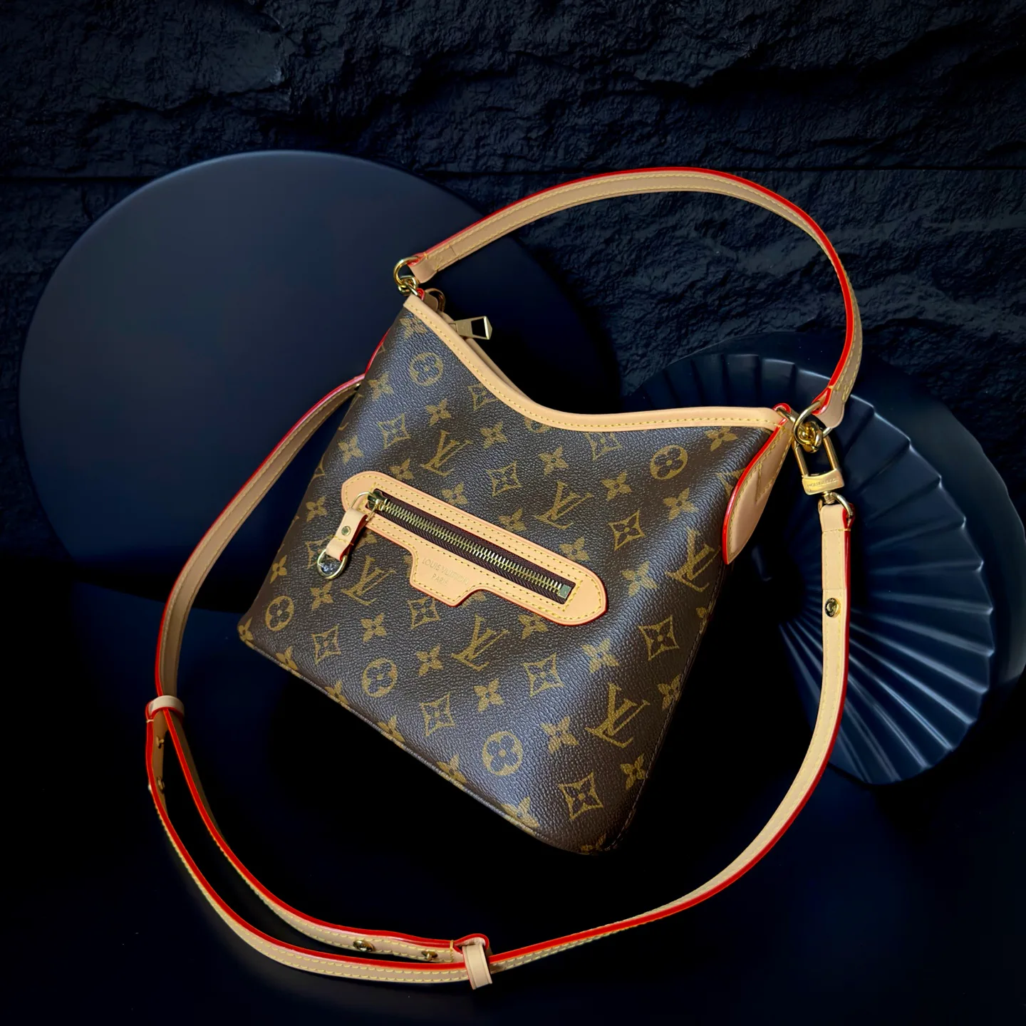 Классические Сумки Женские Louis Vuitton 18170512