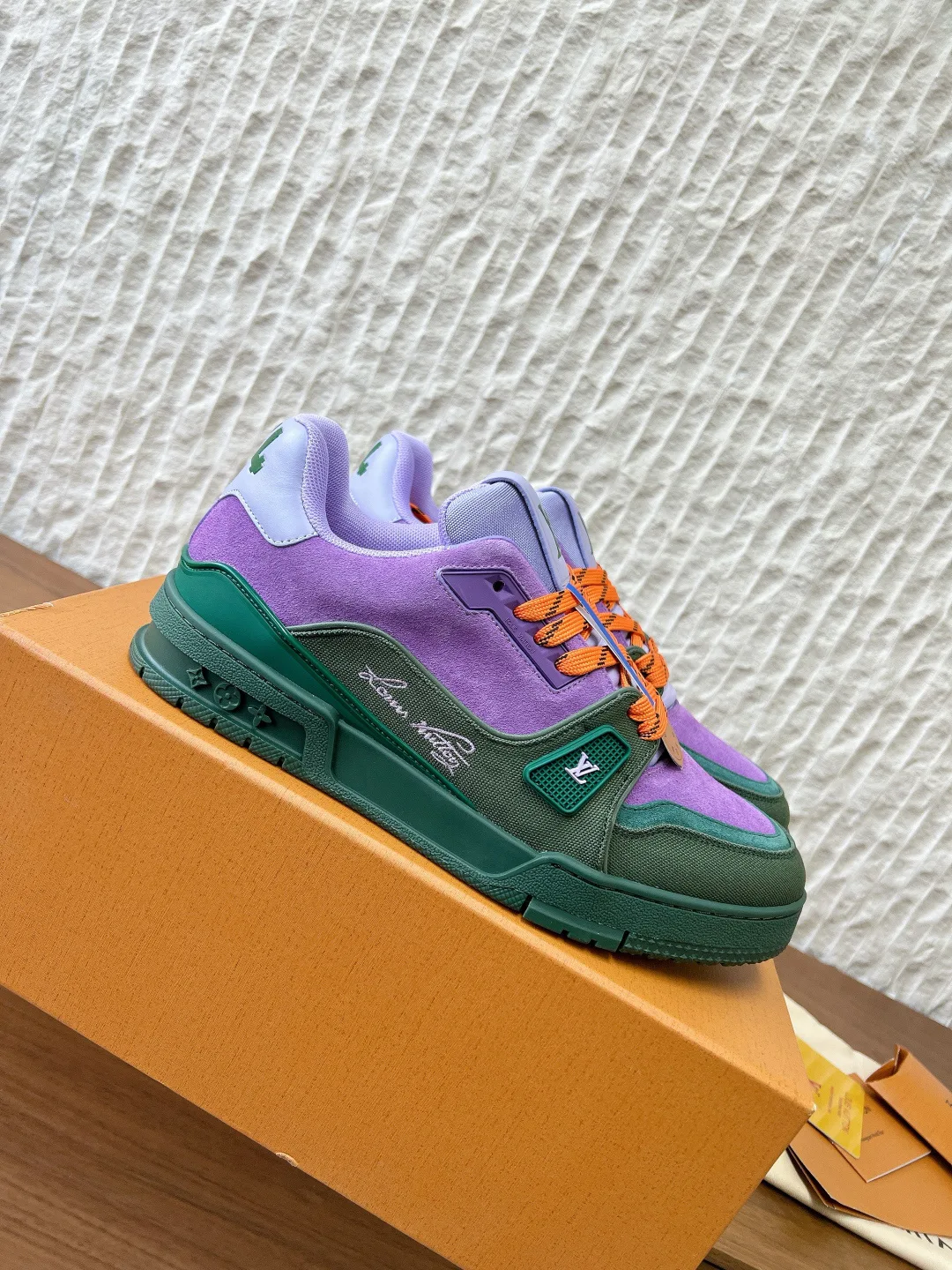 Кроссовки Женские Louis Vuitton 9885138