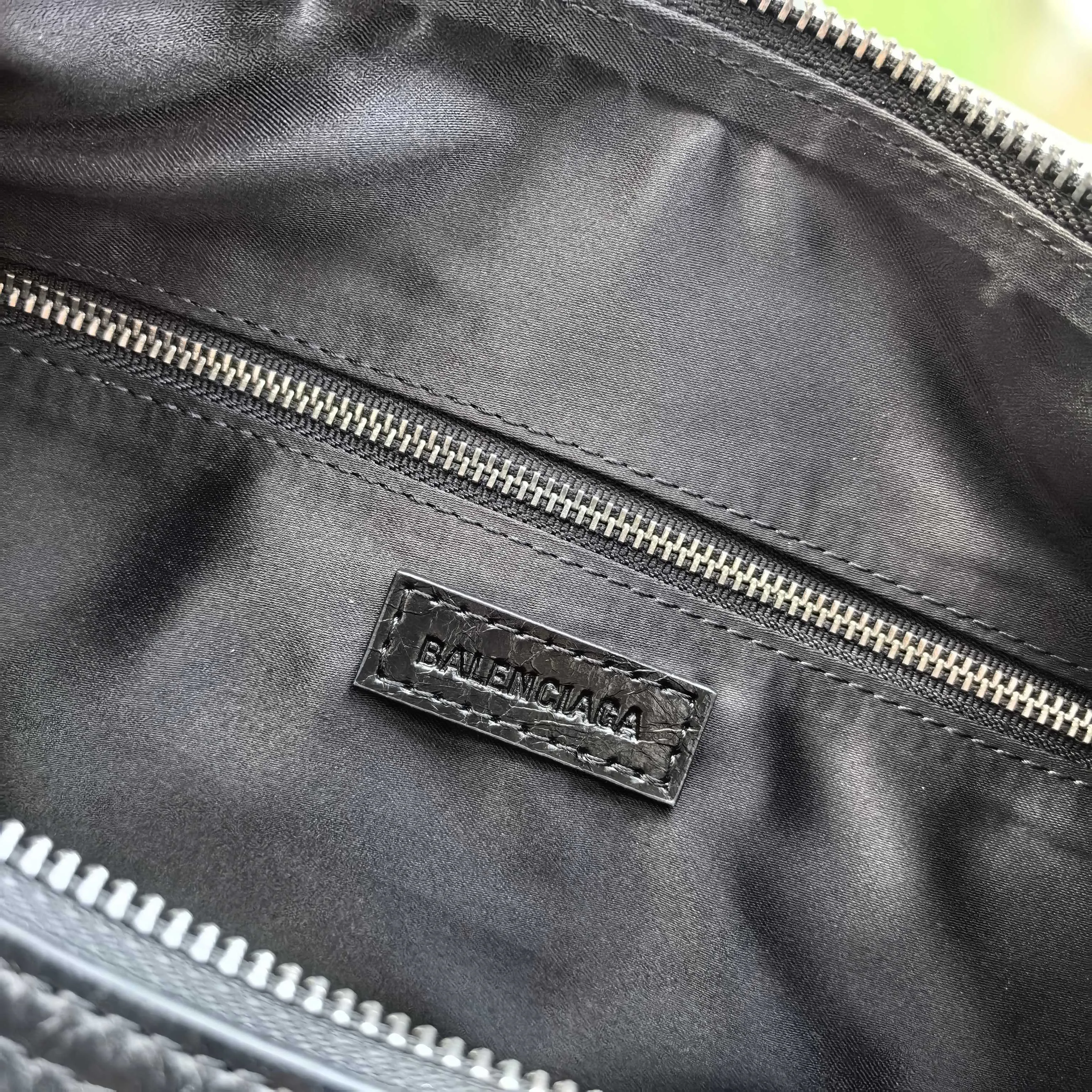 Классические Сумки Женские Balenciaga 496100