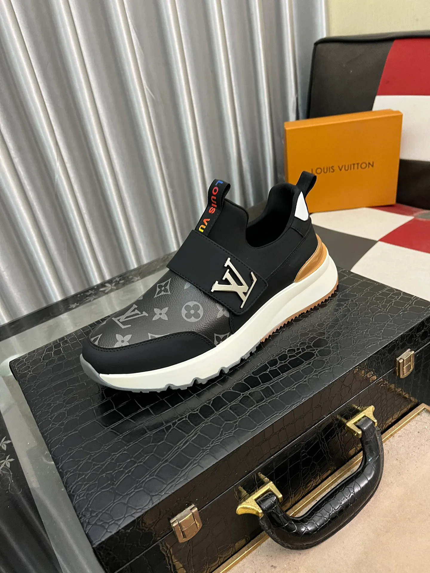 Кроссовки Женские Louis Vuitton 267777
