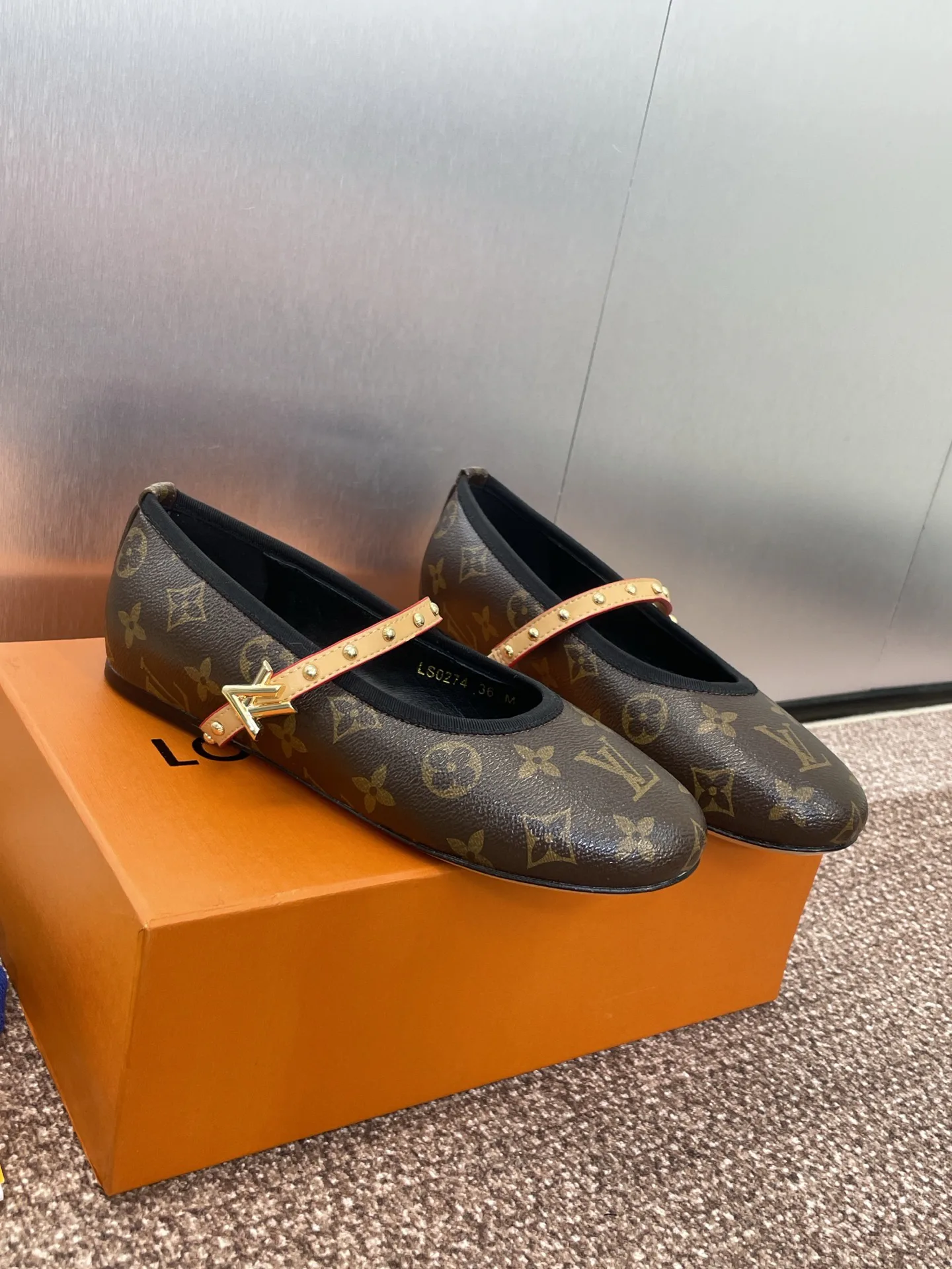 Туфли Женские Louis Vuitton 13346514