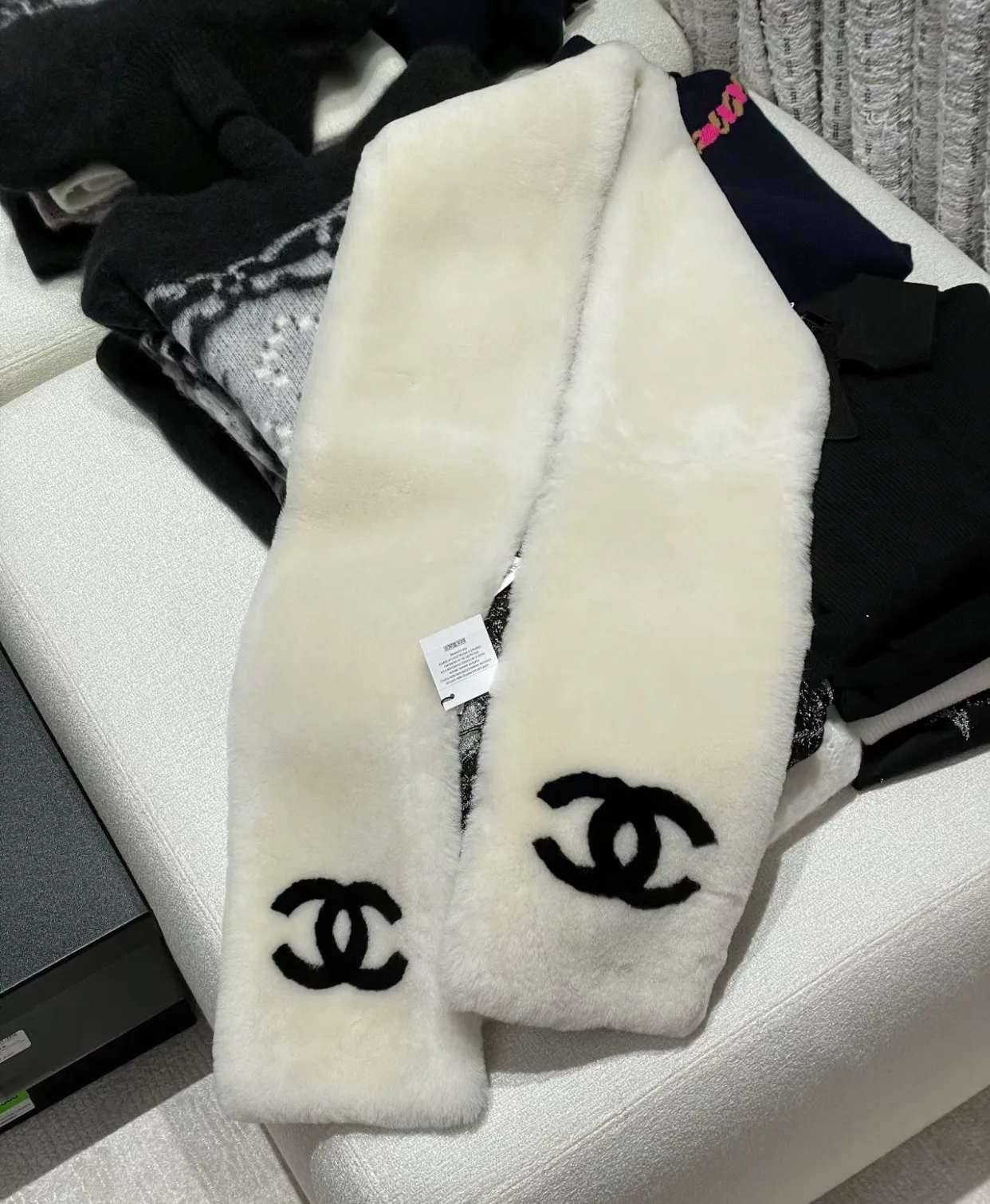 Шарфы Chanel 18347718