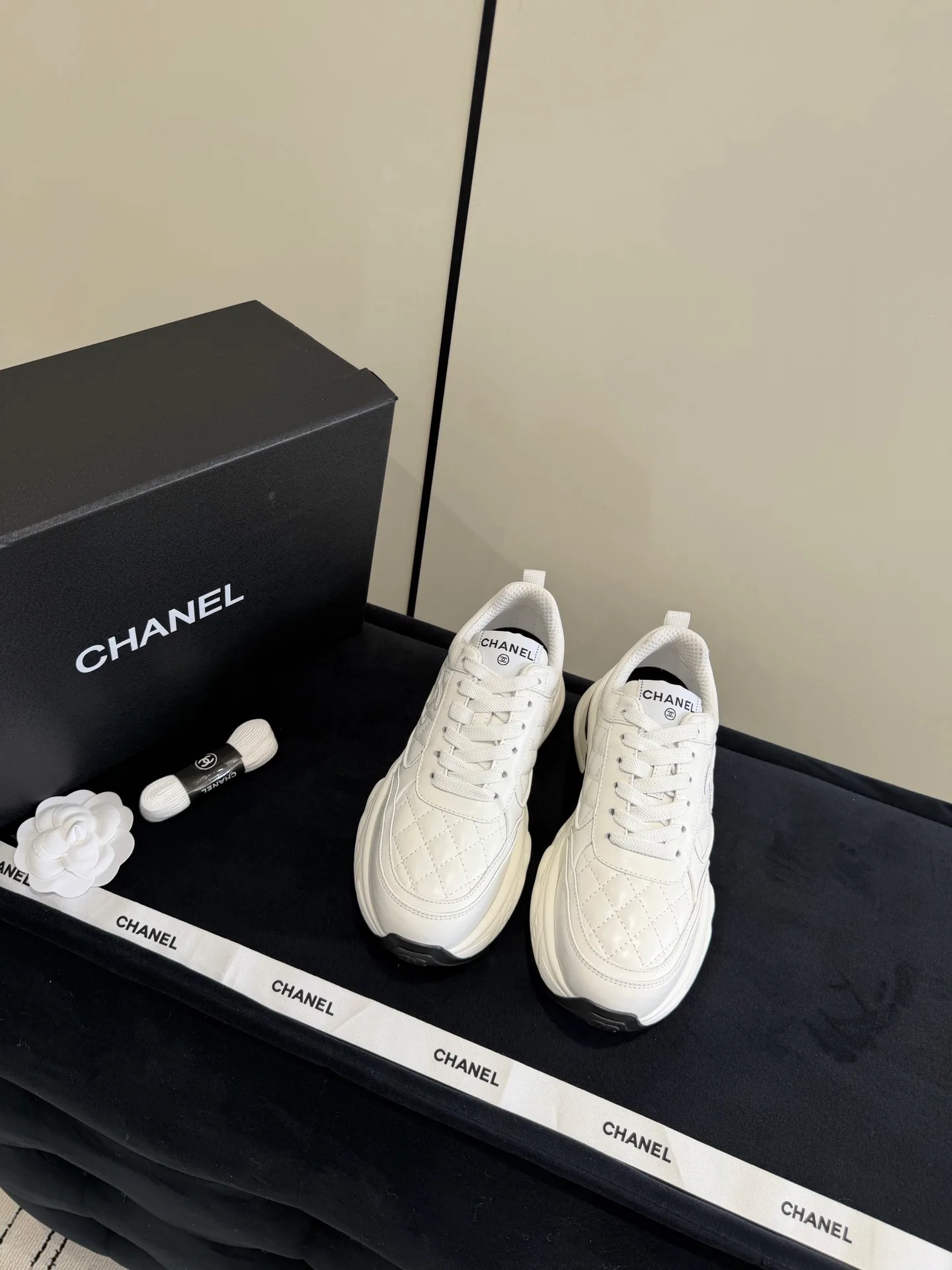 Кроссовки Женские Chanel 19270943