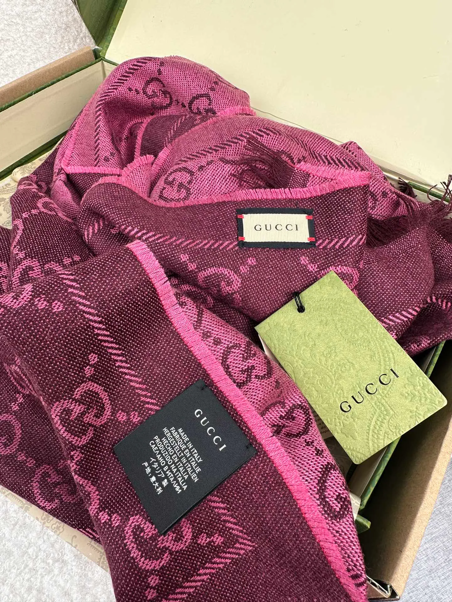 Шарфы Gucci 752747