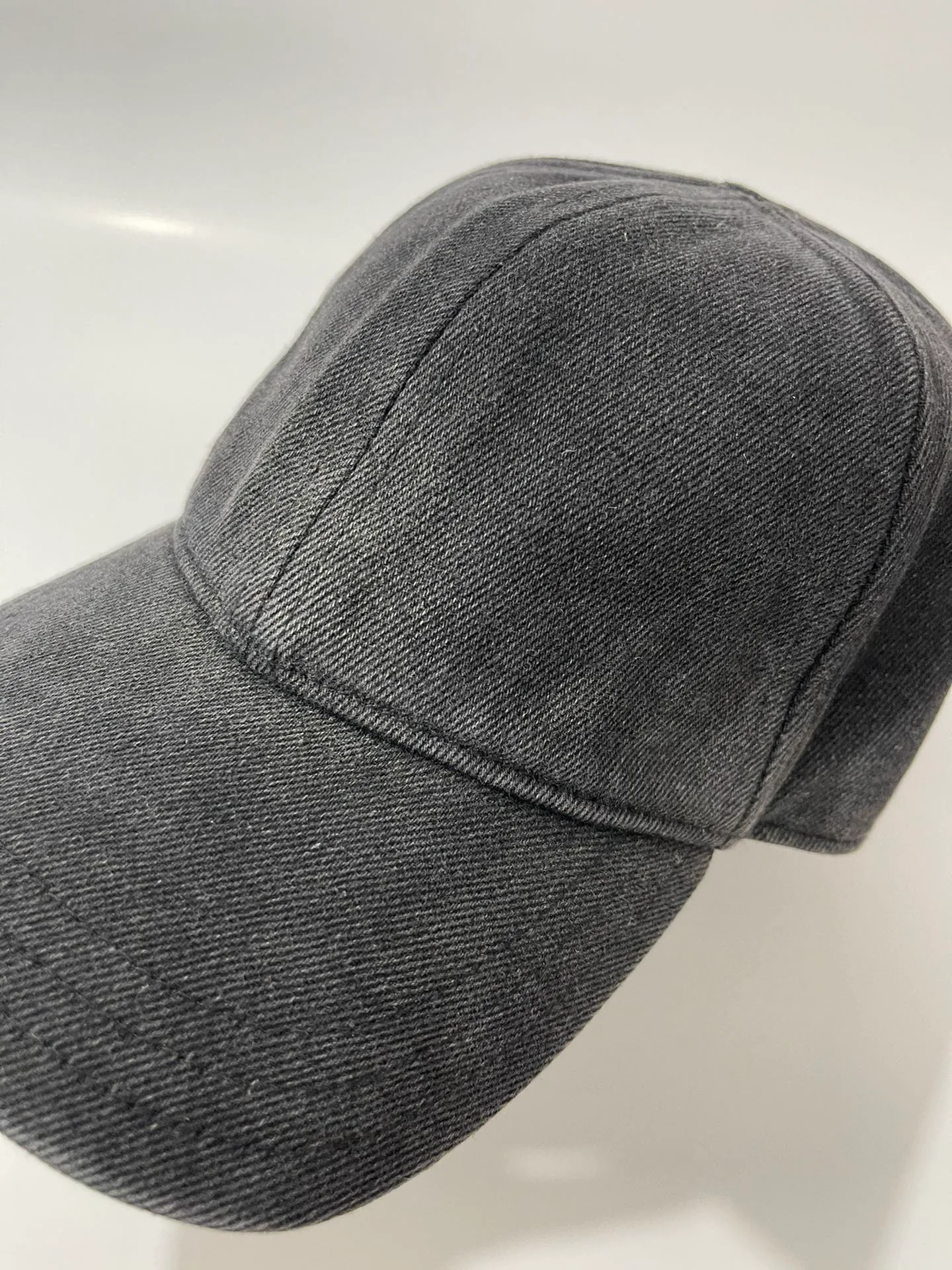 Головные Уборы Prada 11480483