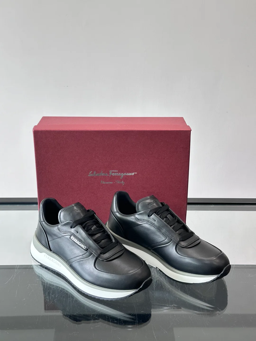 Кроссовки Мужские Salvatore Ferragamo 11334458