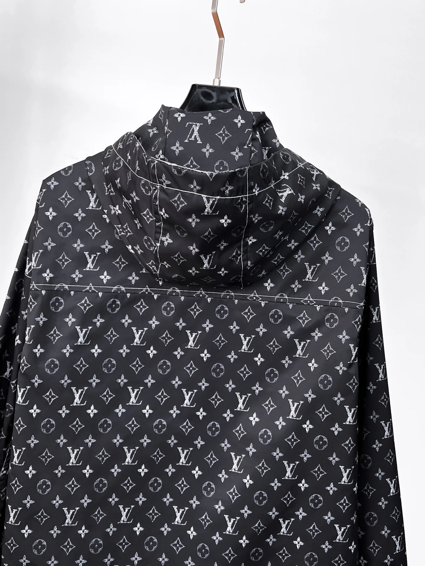 Куртки И Пуховики Мужские Louis Vuitton 18191461