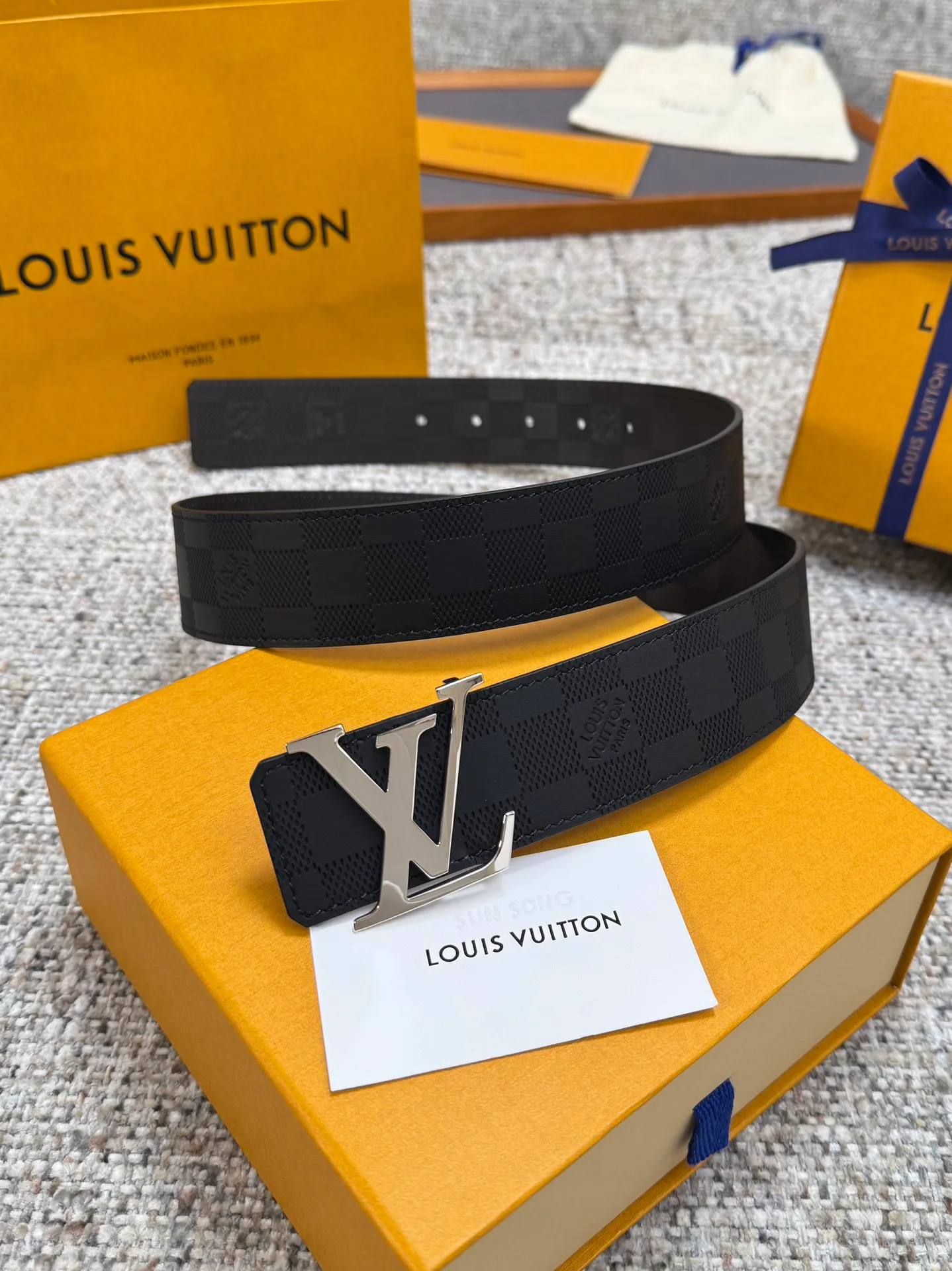 Ремни Louis Vuitton 270457