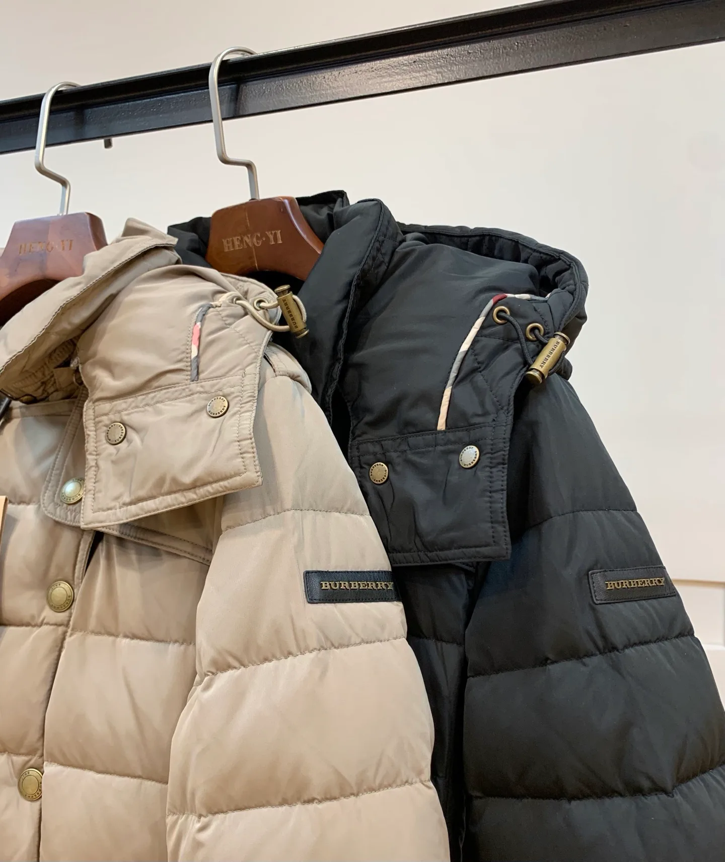 Куртки И Пуховики Женские Burberry 143299