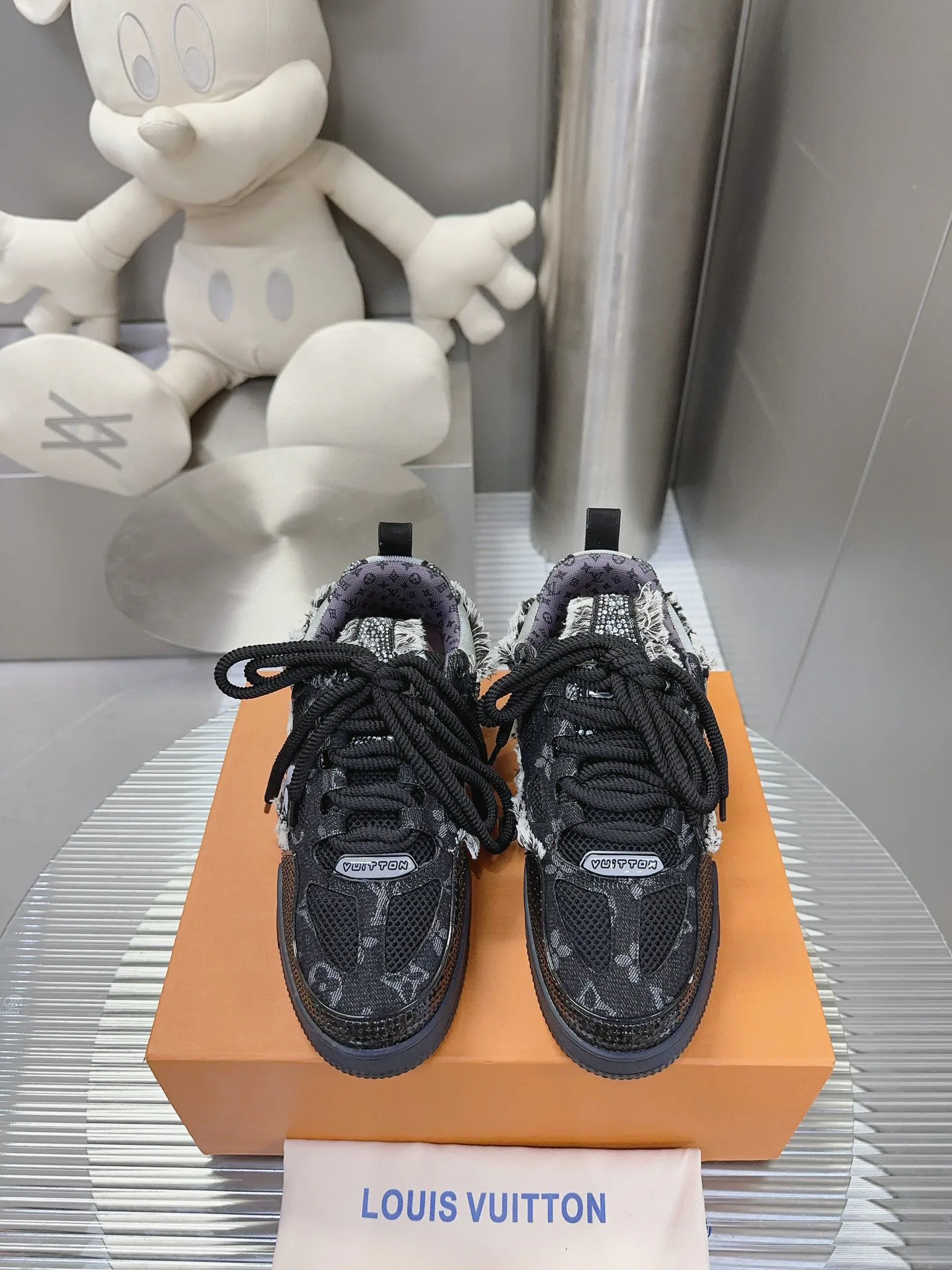 Кеды Женские Louis Vuitton 11250517