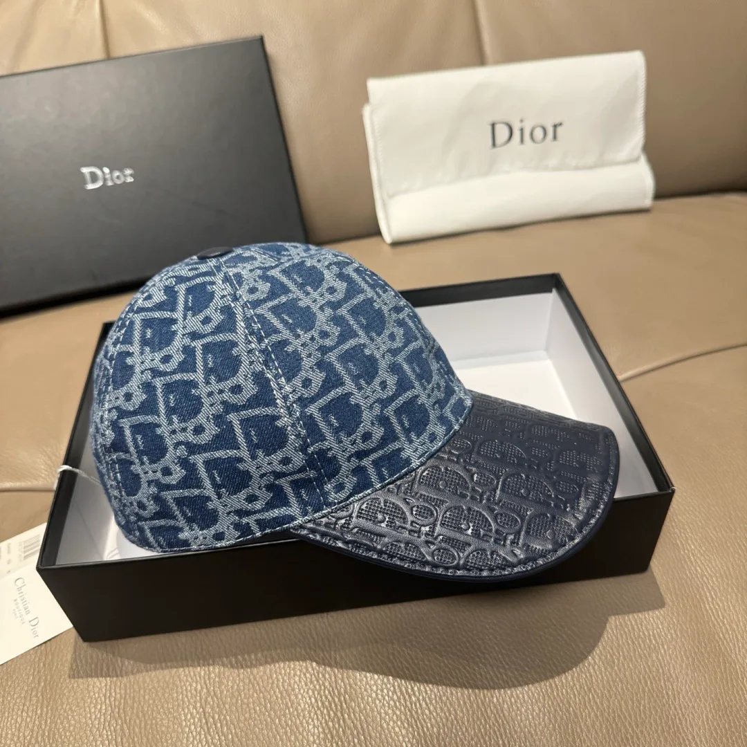 Головные Уборы Christian Dior 18347062