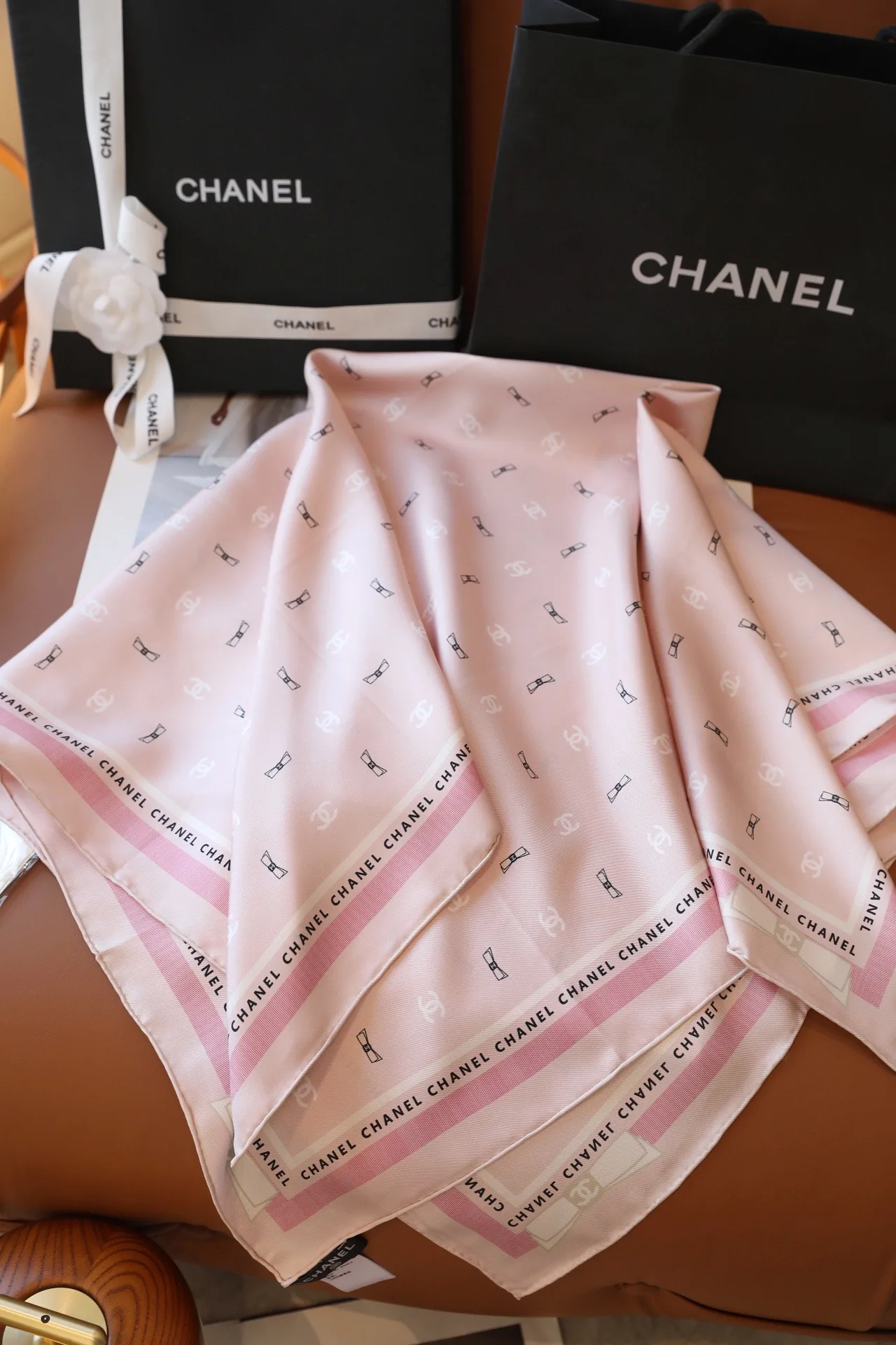 Платки Chanel 12737851