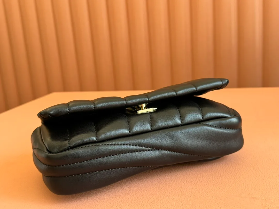Классические Сумки Женские Gucci 12859952