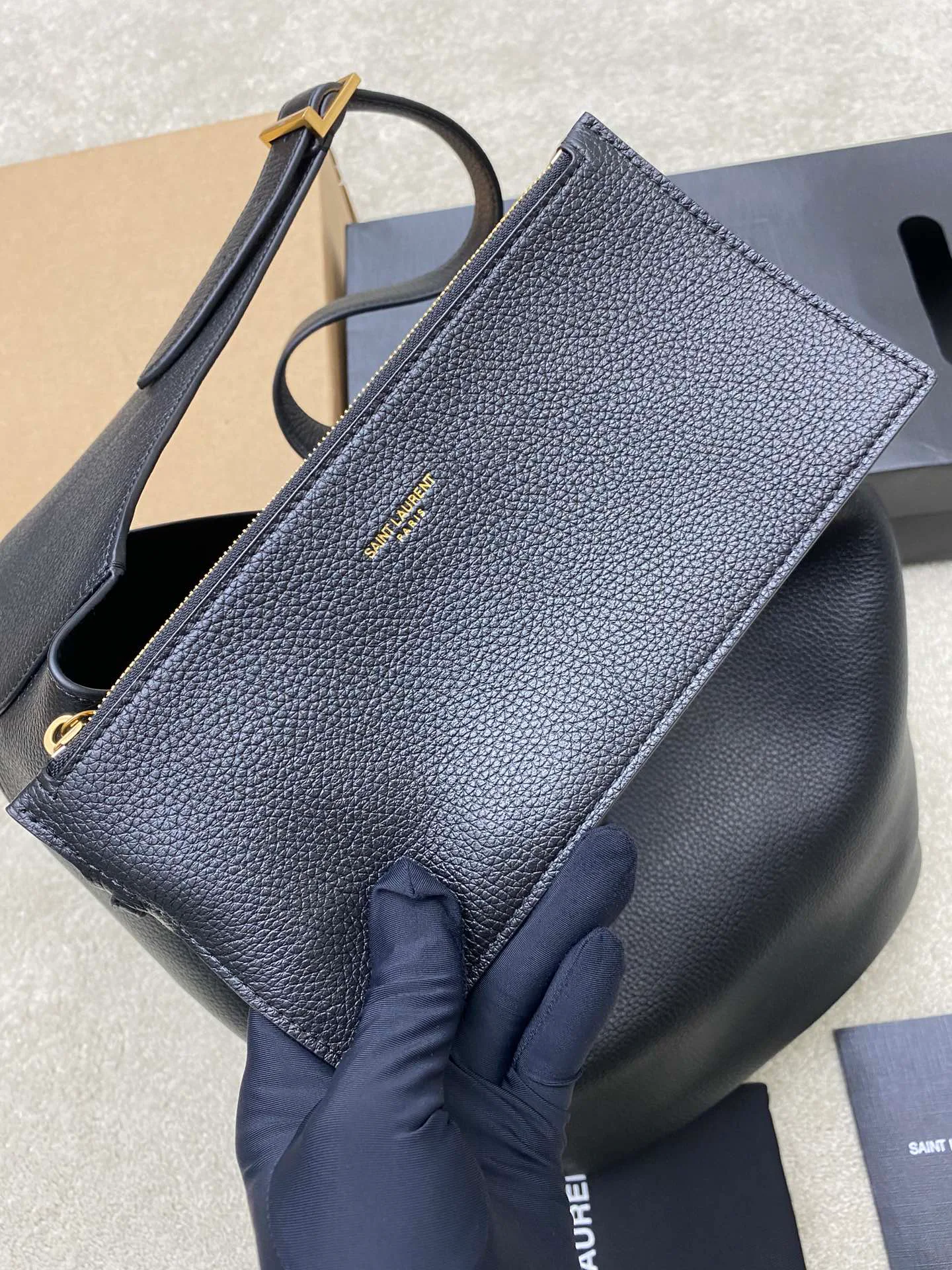 Классические Сумки Женские Saint Laurent 11488687