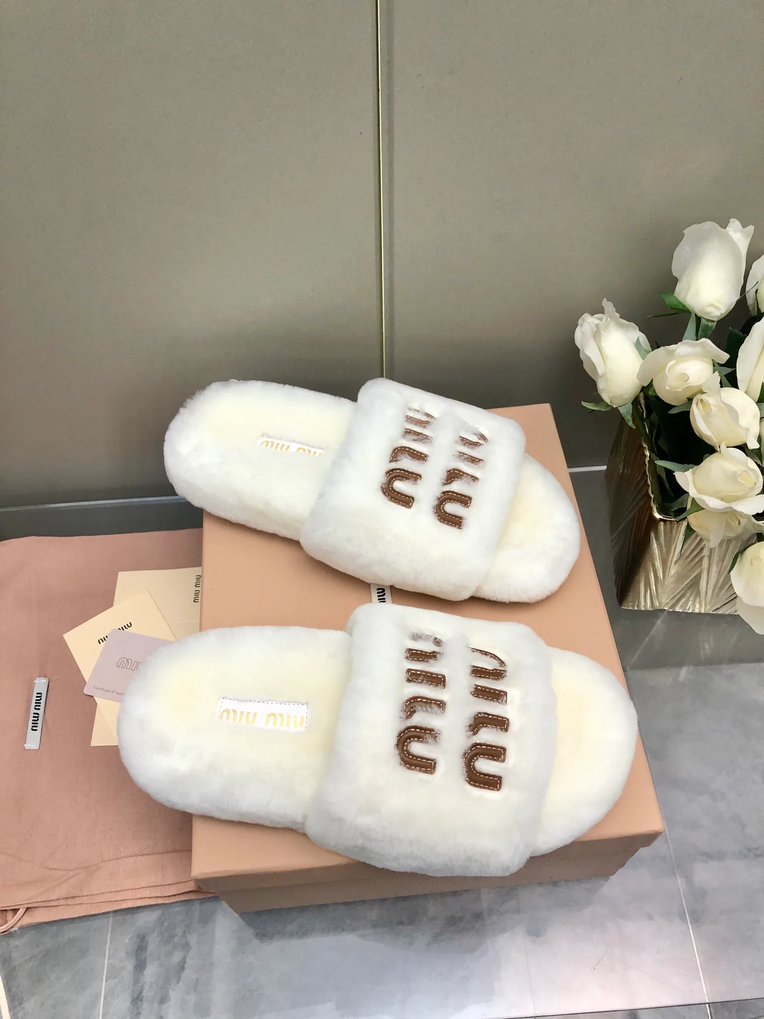 Тапочки Женские Miu Miu 18005820