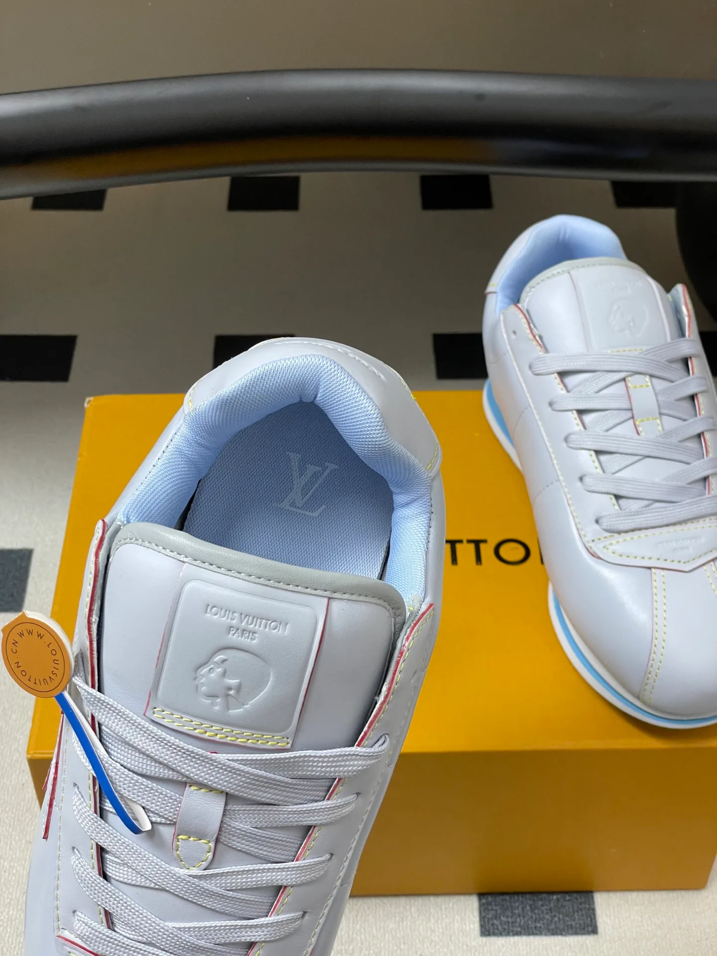 Кроссовки Женские Louis Vuitton 725607