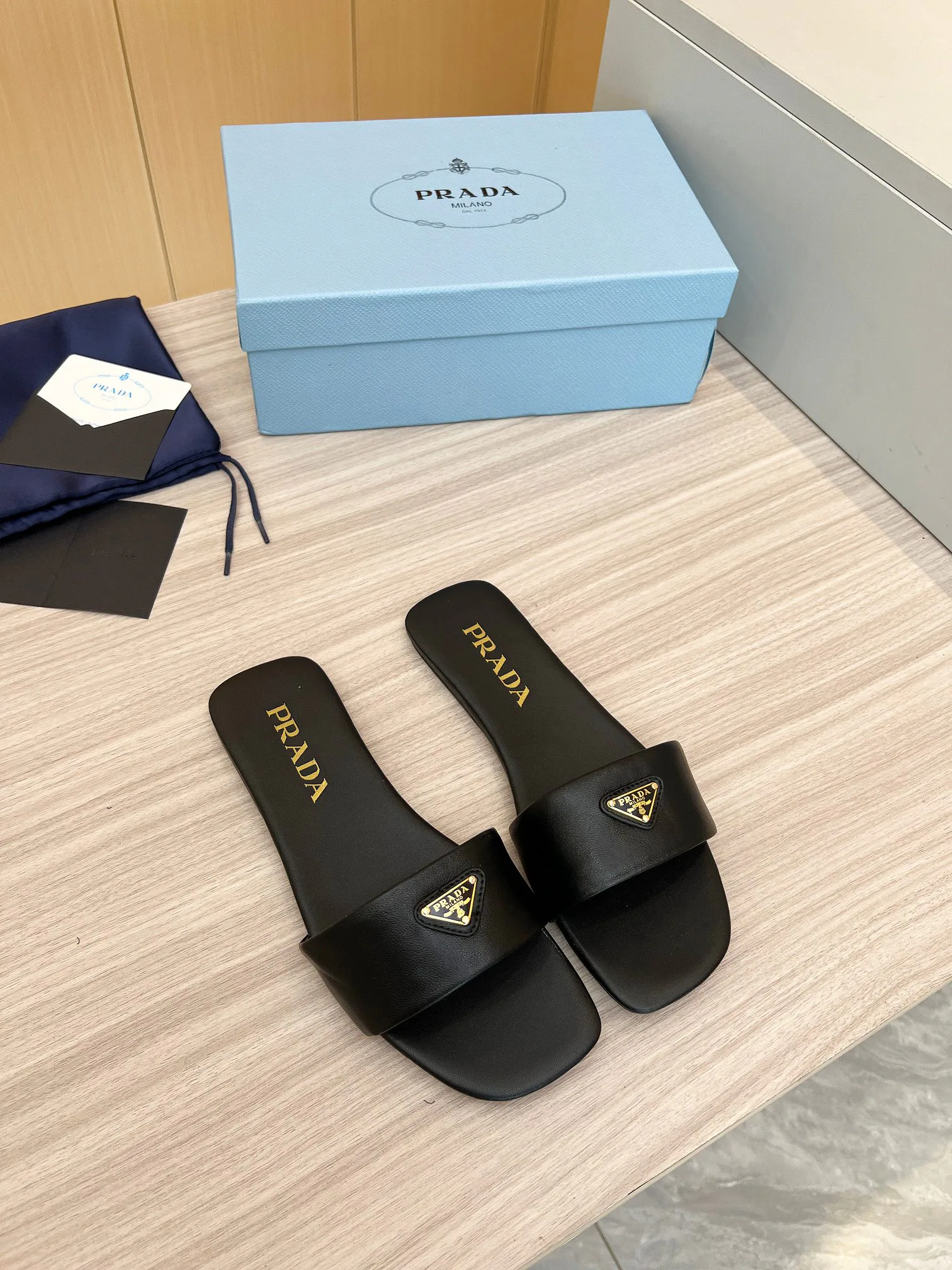 Босоножки Женские Prada 11386433