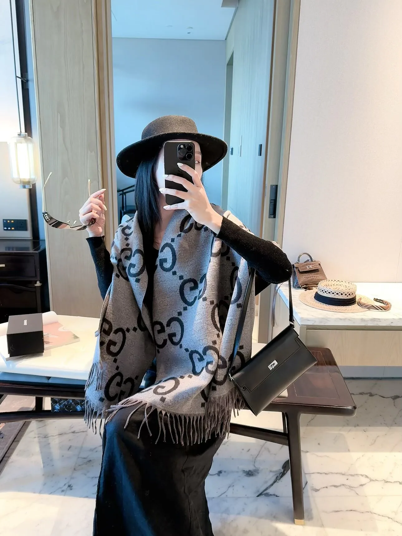 Шарфы Gucci 18222755