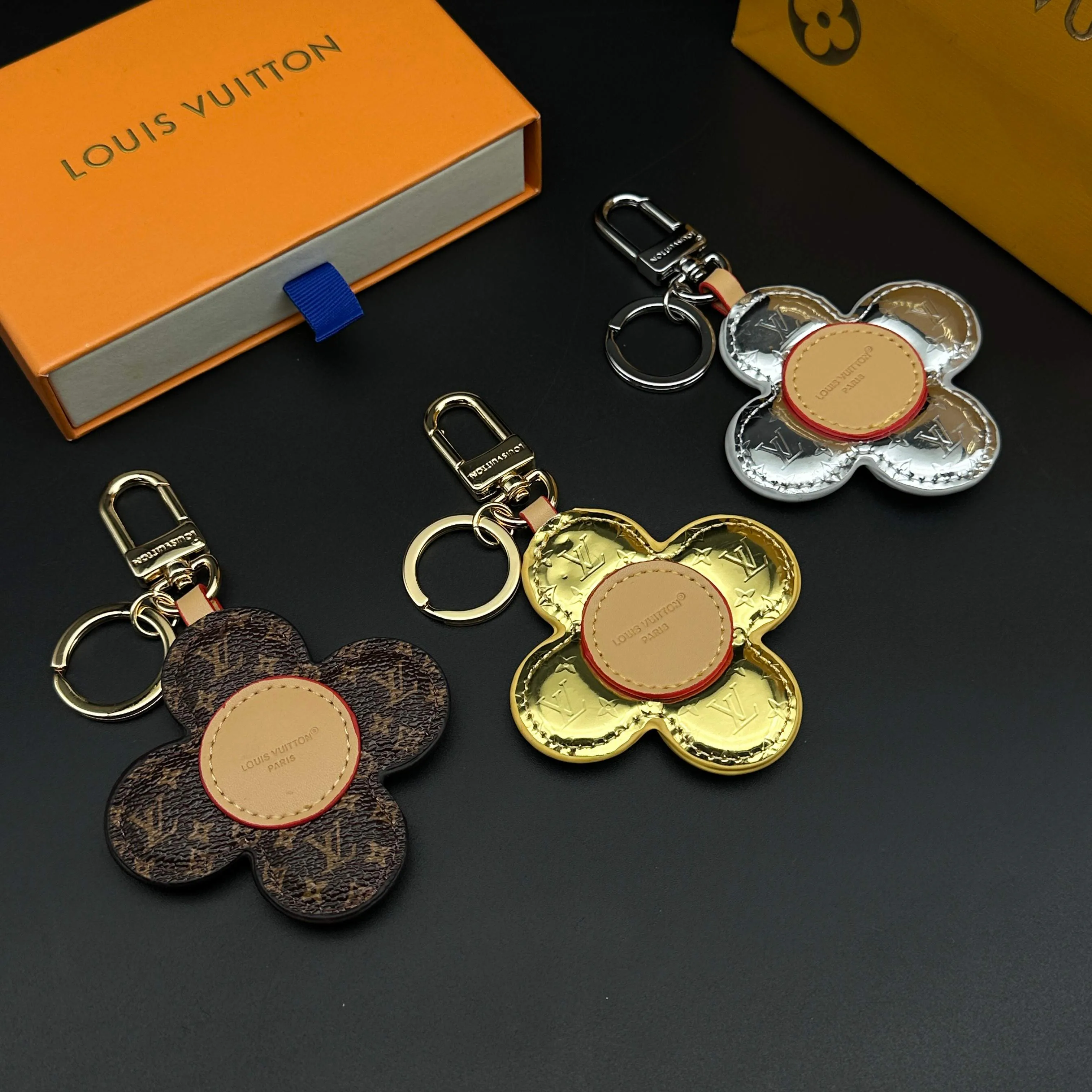 Ключницы Louis Vuitton 1256269