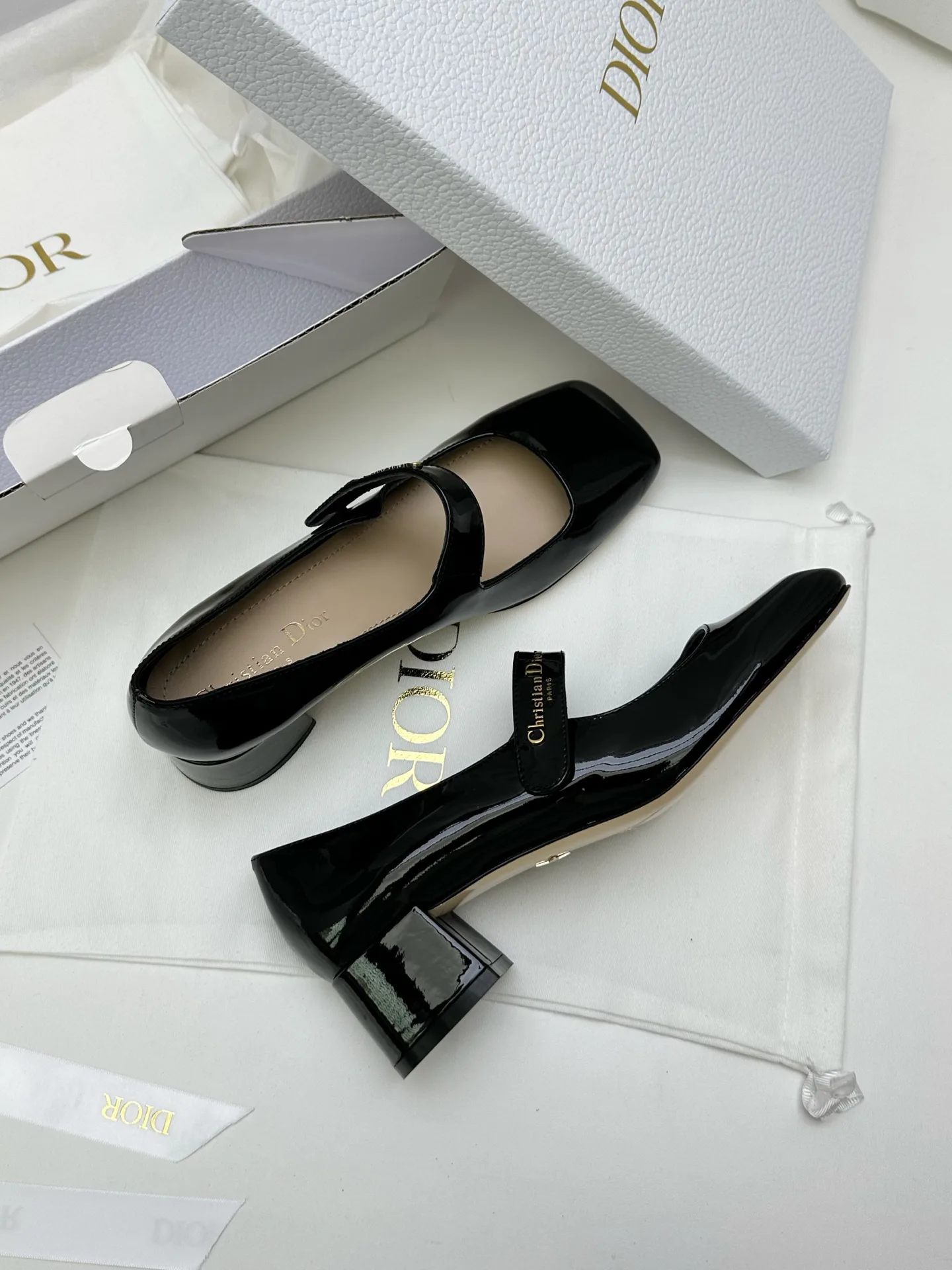 Туфли Женские Christian Dior 18702833