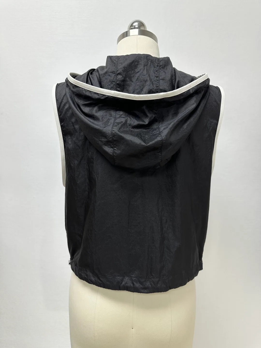 Куртки И Пуховики Женские Chanel 16907936
