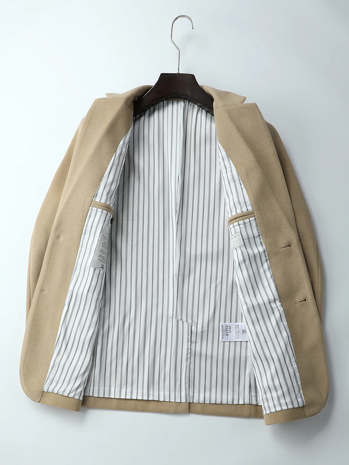 Пиджаки Мужские Brunello Cucinelli 18669144