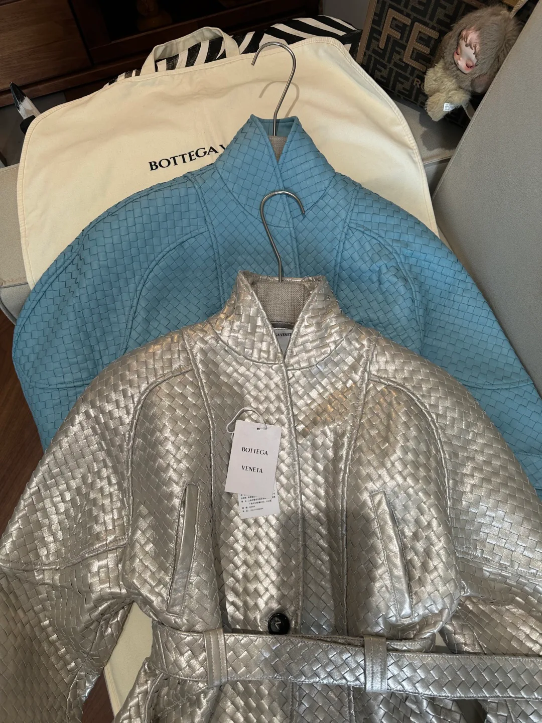 Кожаные Куртки И Дублёнки Женские Bottega Veneta 19134549