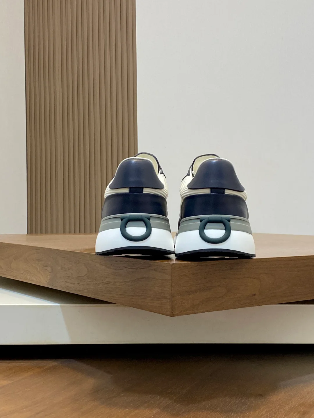 Кроссовки Мужские Salvatore Ferragamo 1498286