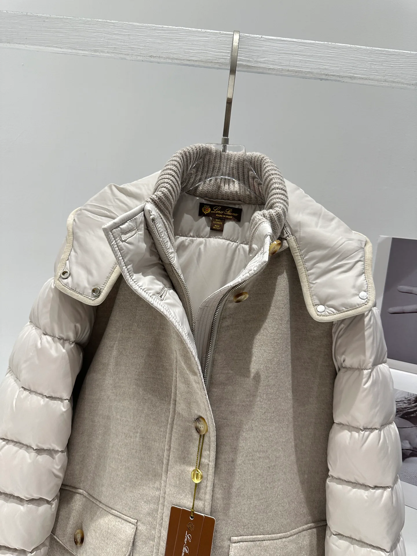 Куртки И Пуховики Женские Loro Piana 18082696