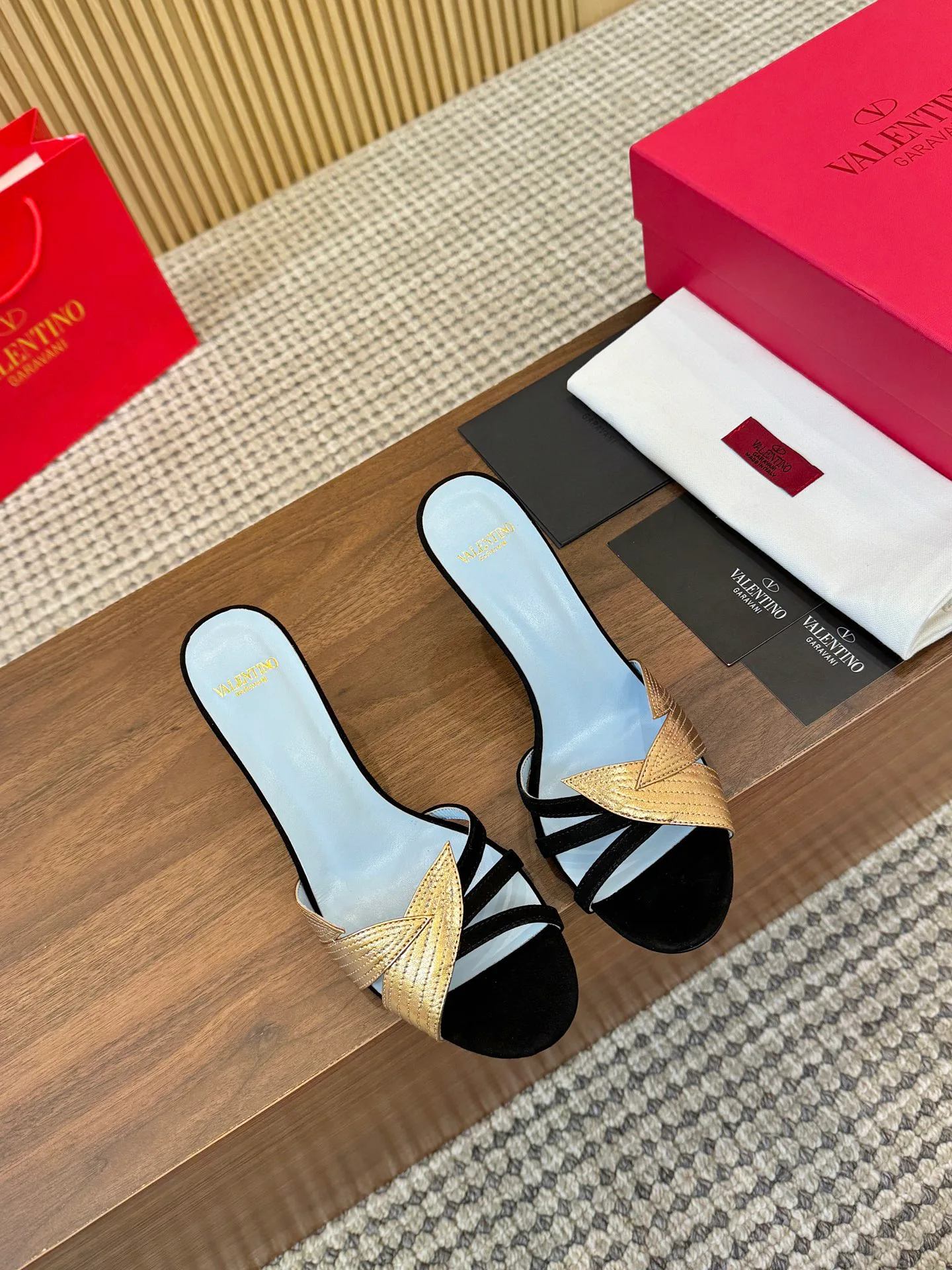 Босоножки Женские Valentino 9737239