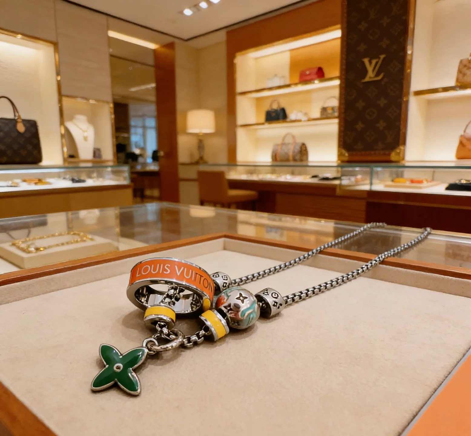 Бижутерия Louis Vuitton 11577798