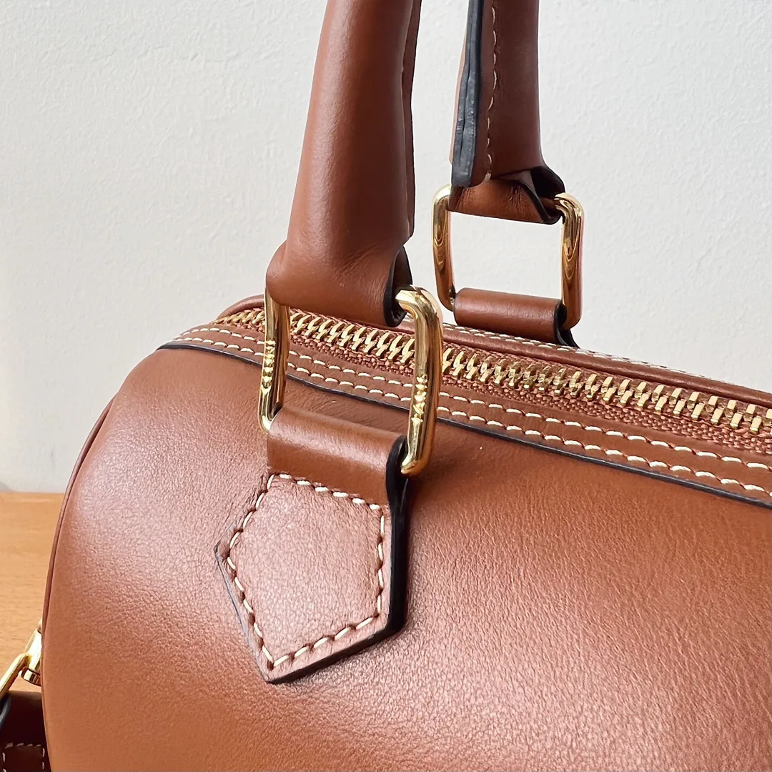 Классические Сумки Женские Celine 11588706