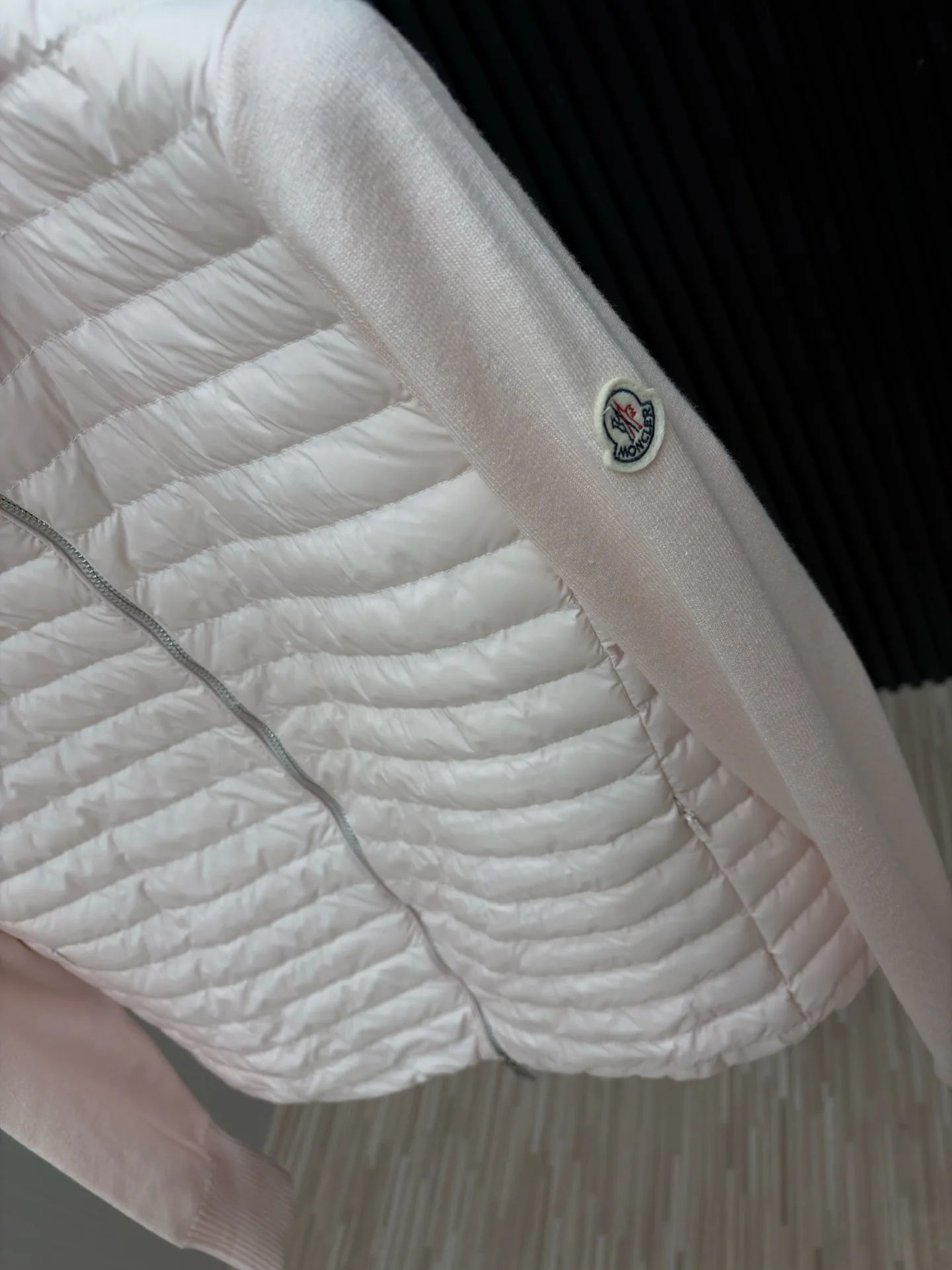 Куртки И Пуховики Женские Moncler 18600002