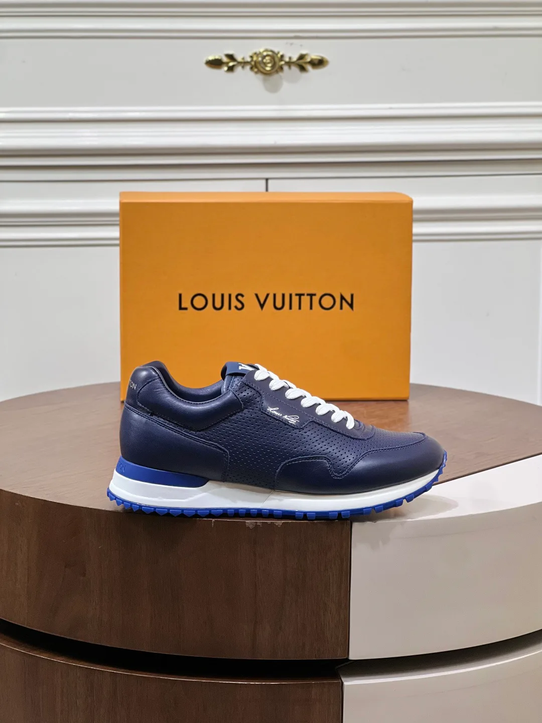 Кроссовки Мужские Louis Vuitton 18039347